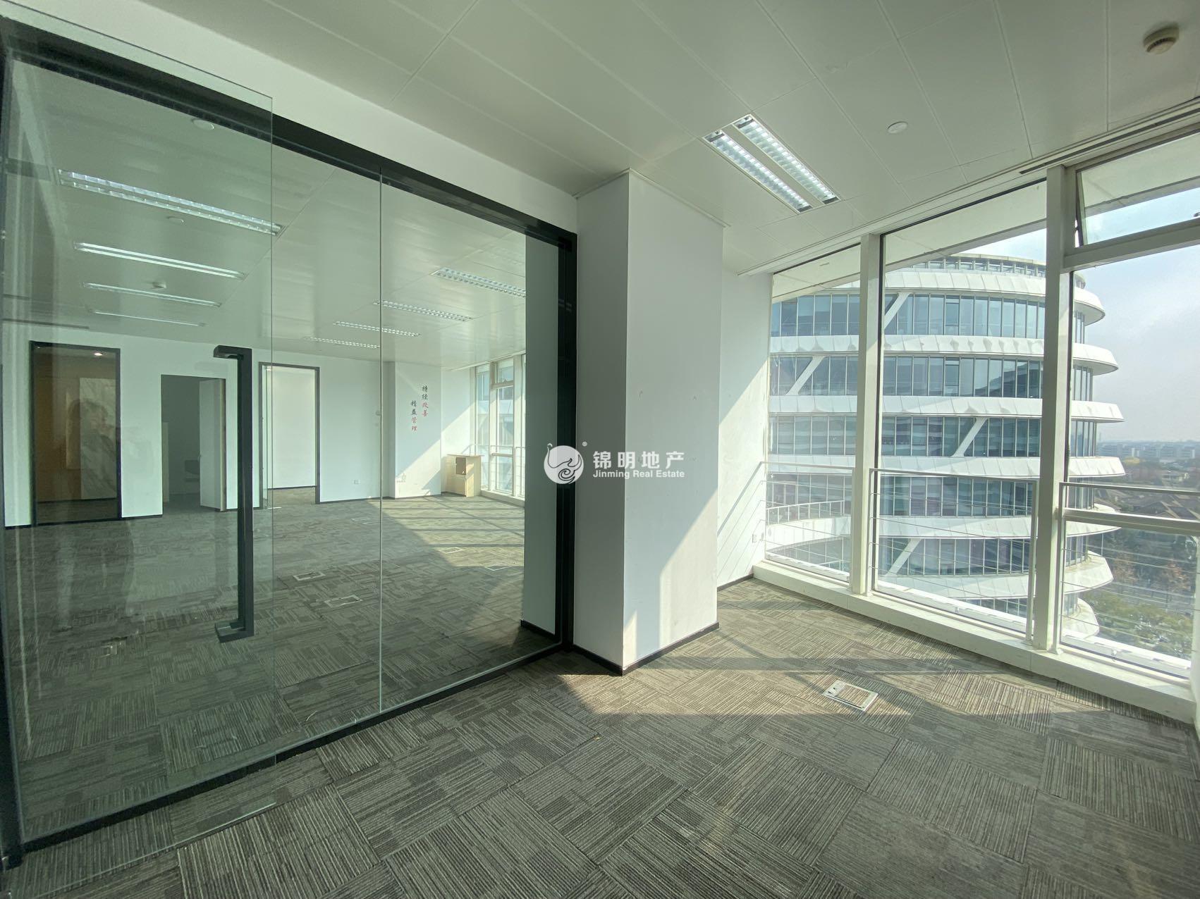 徐泾虹桥世界中心233平米写字楼出租