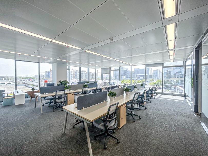 徐泾首位SHOWAY532平米写字楼出租