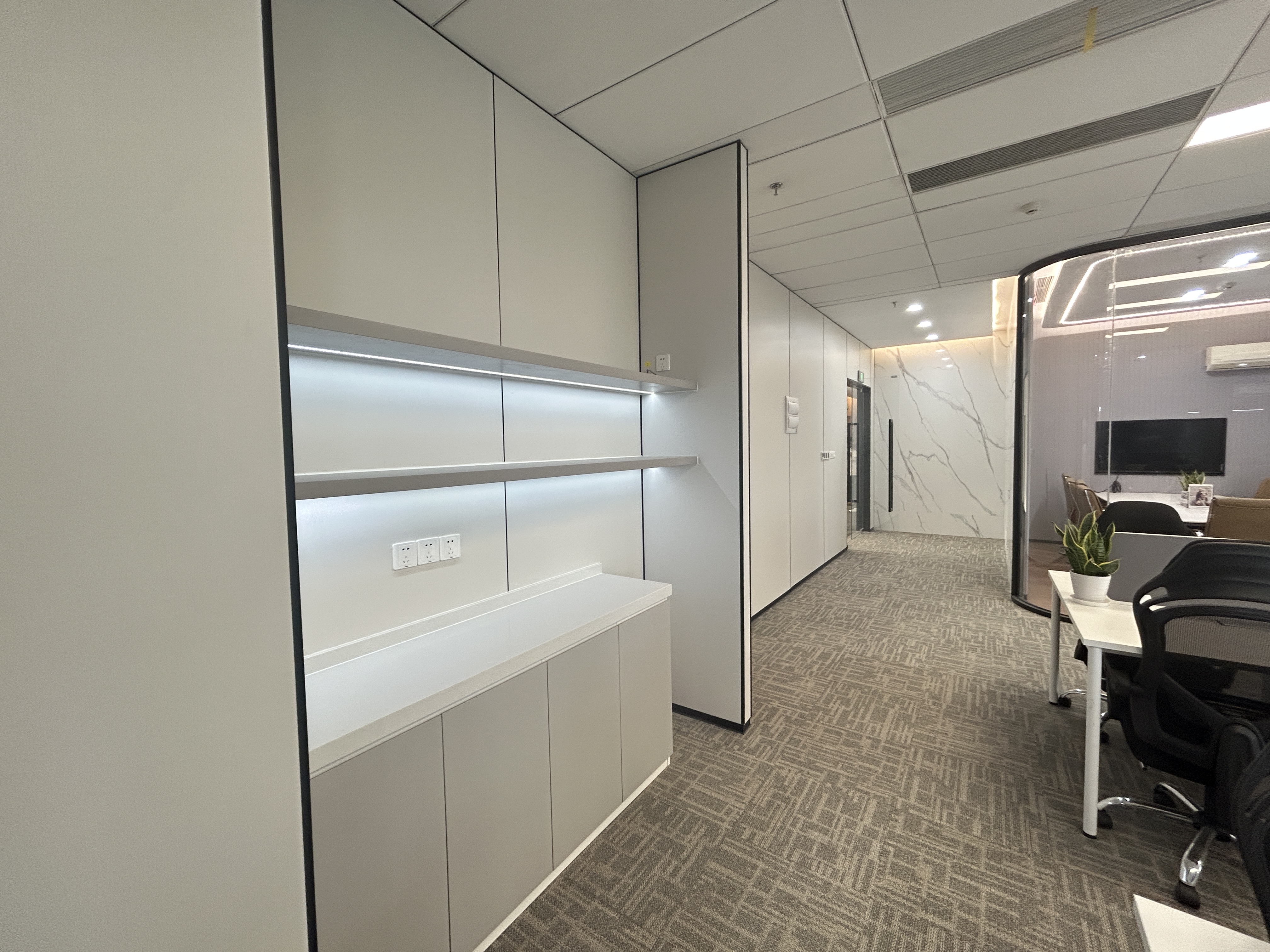 金虹桥龙湖虹桥天街200平米写字楼出租