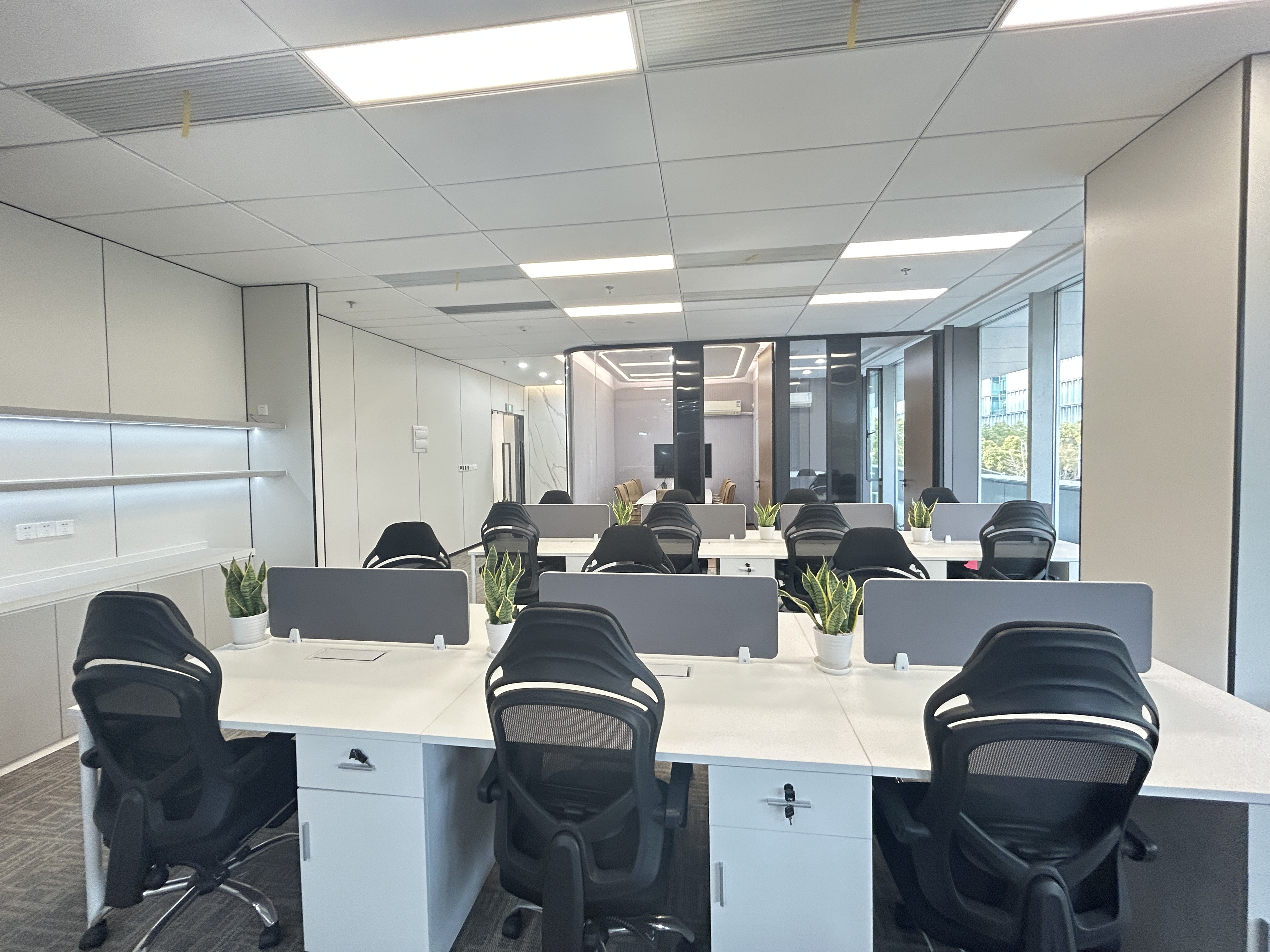 金虹桥龙湖虹桥天街200平米写字楼出租