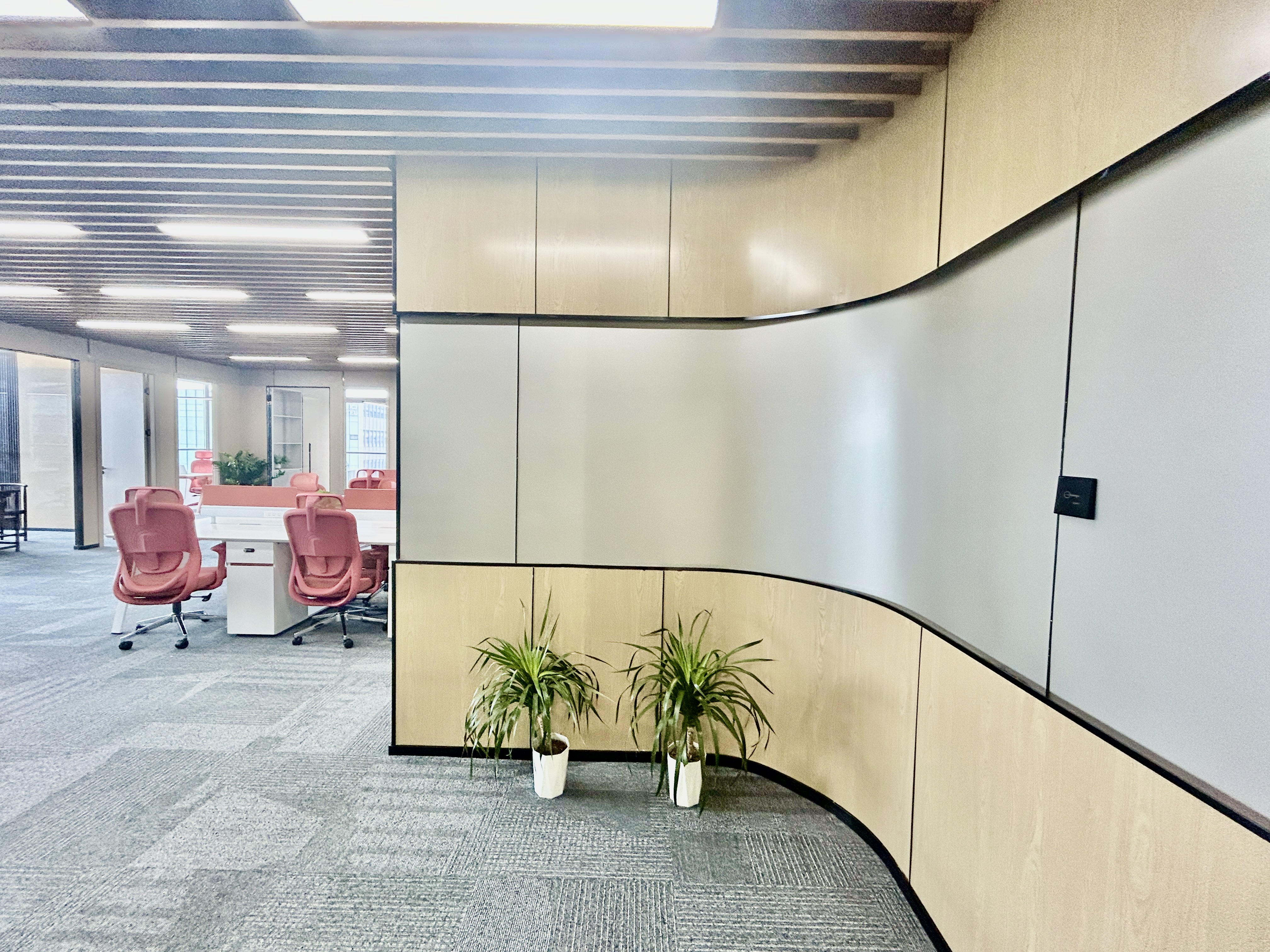 金虹桥龙湖虹桥天街300平米写字楼出租