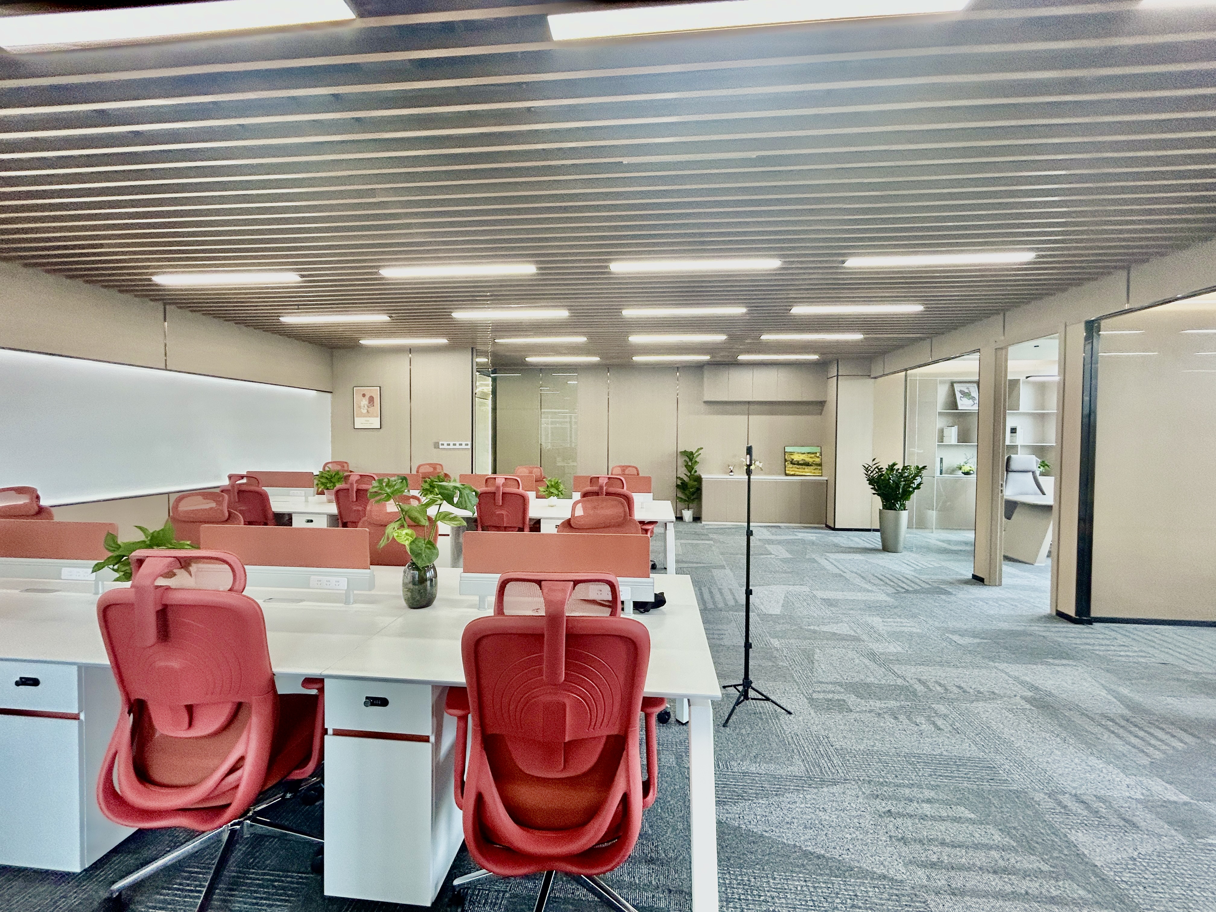 金虹桥龙湖虹桥天街300平米写字楼出租