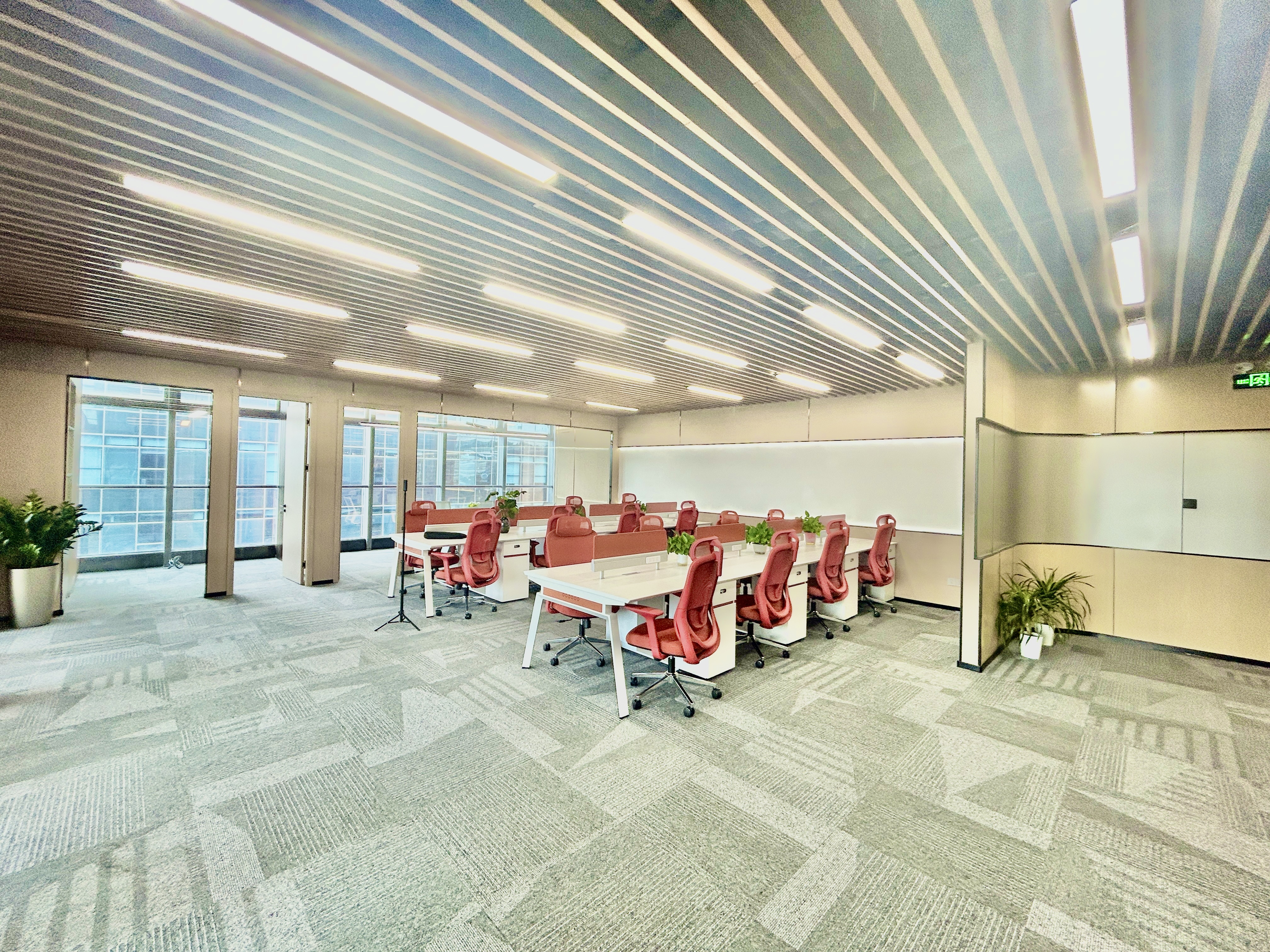 金虹桥龙湖虹桥天街300平米写字楼出租