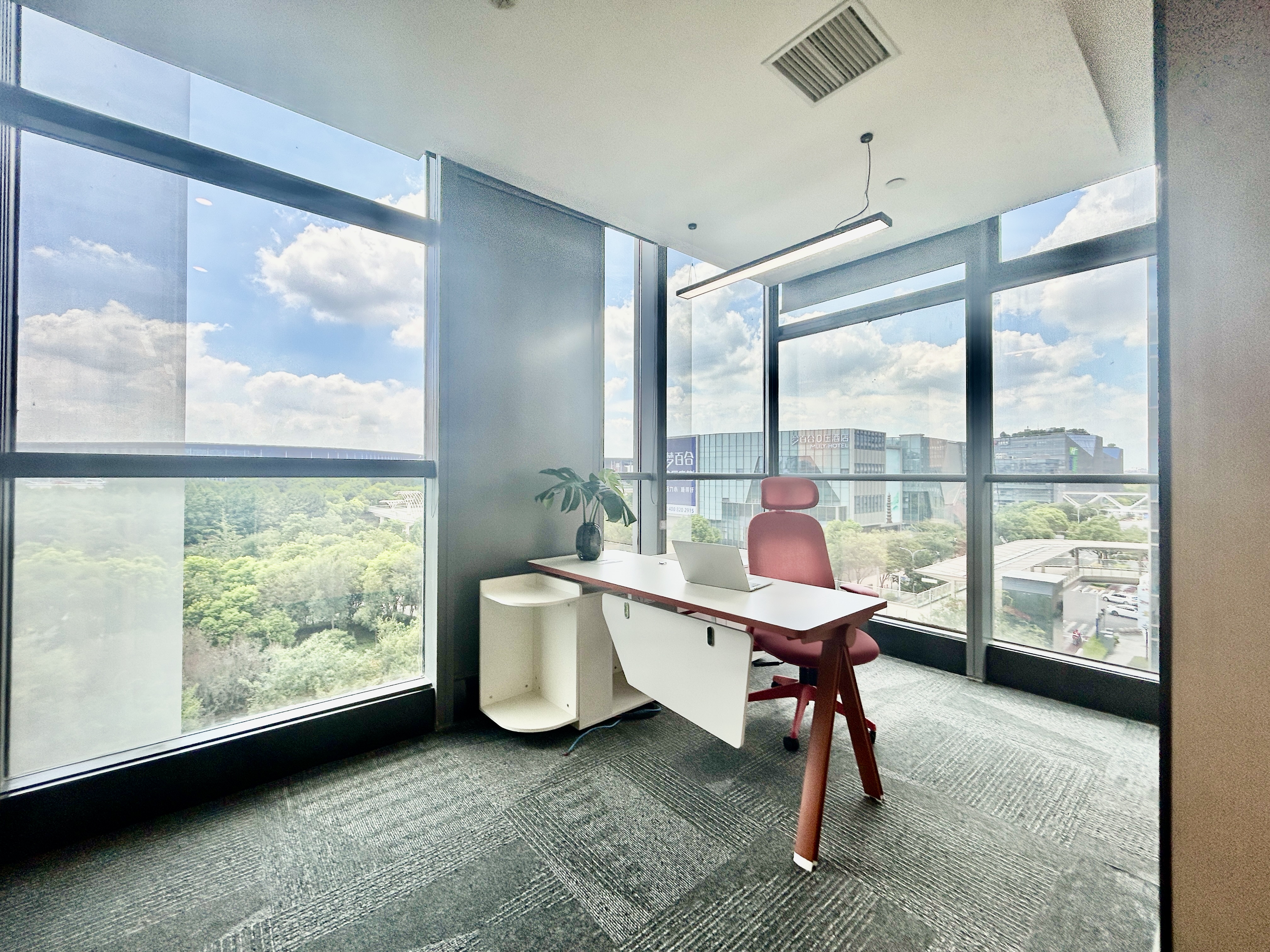 金虹桥龙湖虹桥天街300平米写字楼出租