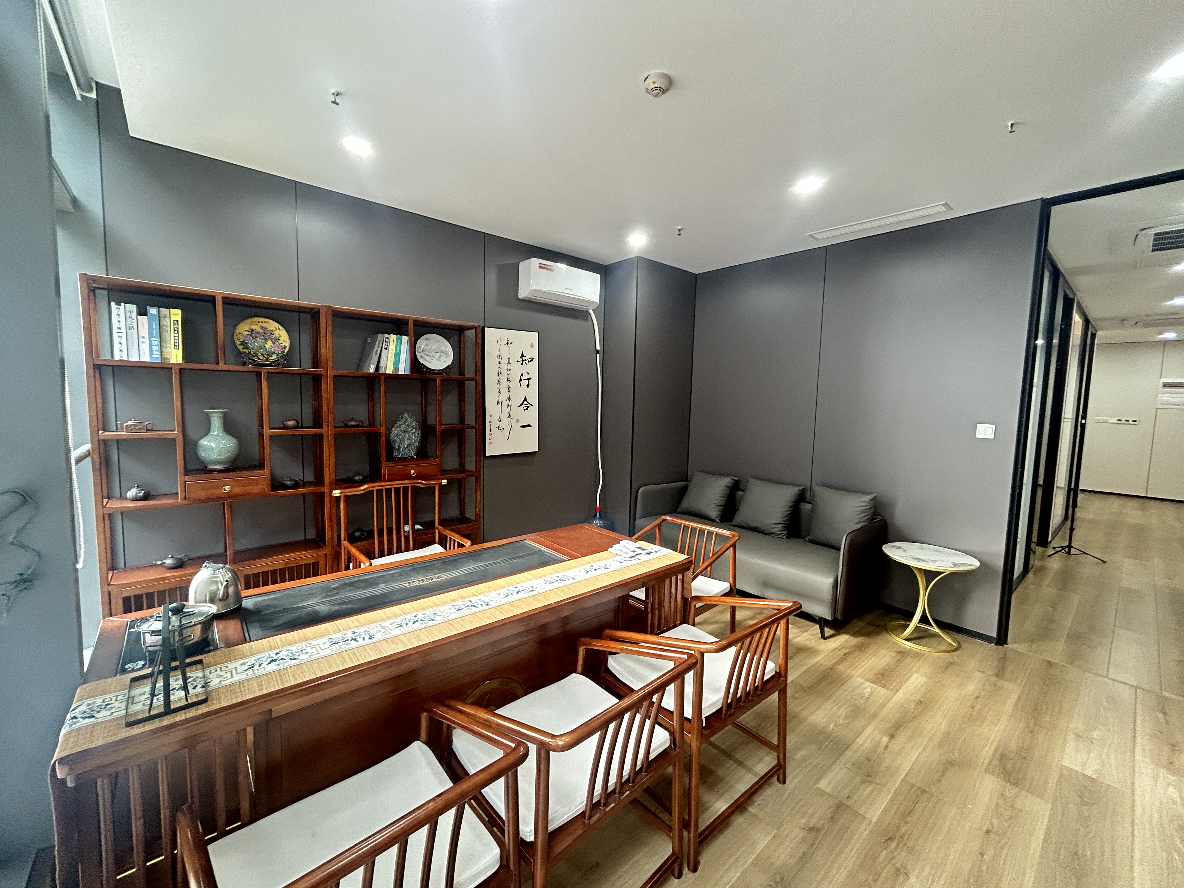 金虹桥龙湖虹桥天街240平米写字楼出租