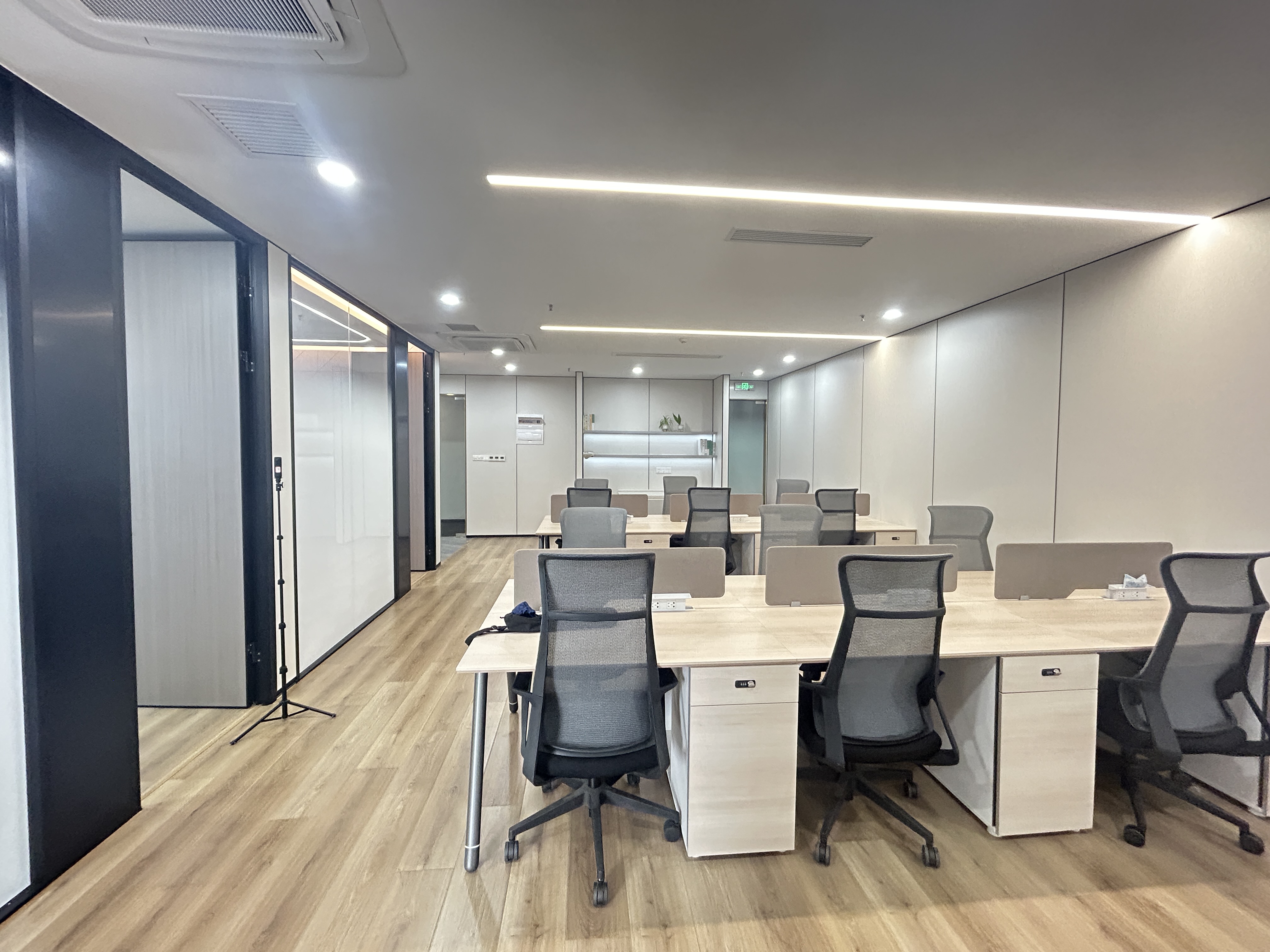 金虹桥龙湖虹桥天街240平米写字楼出租