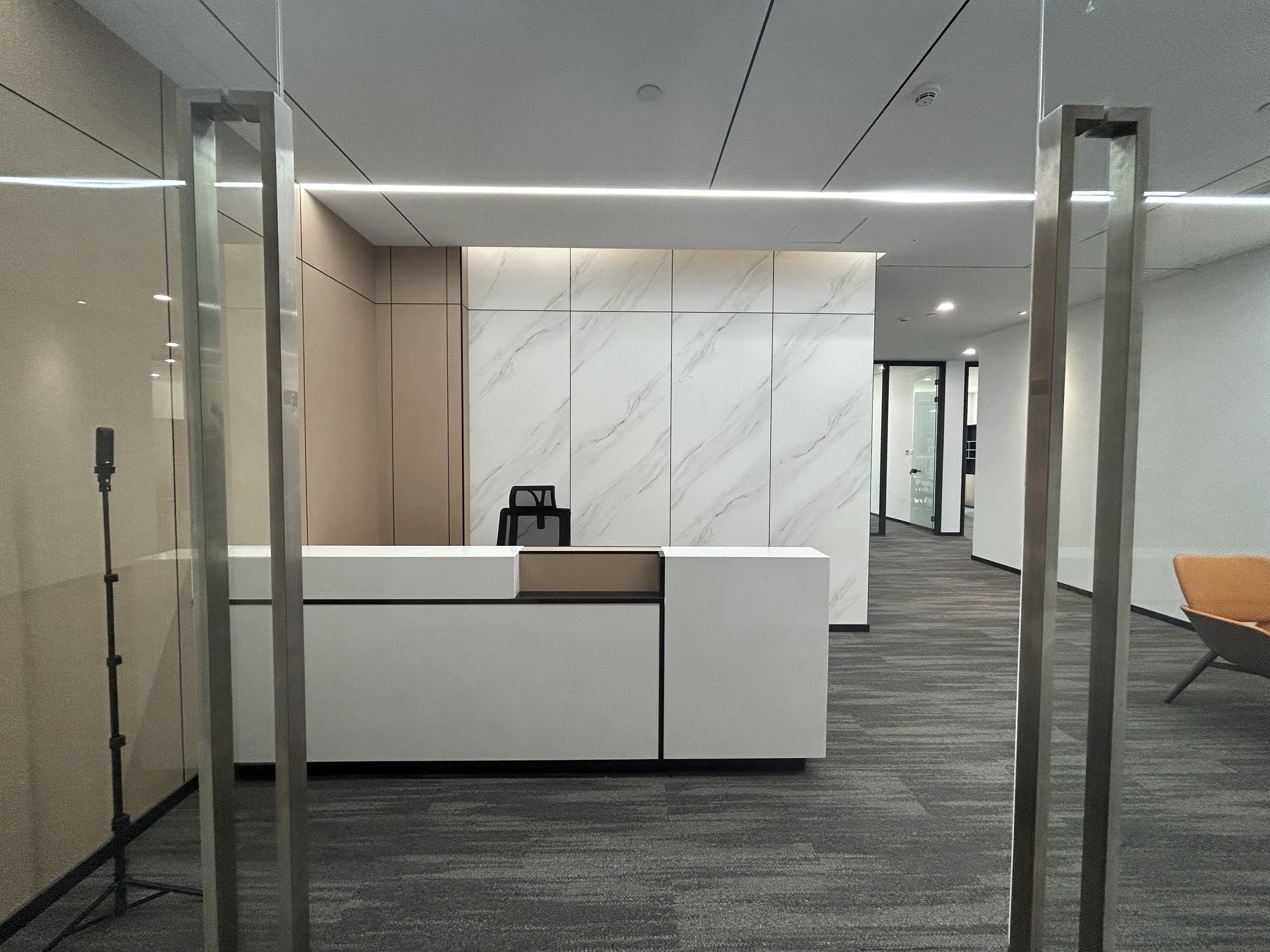 金虹桥龙湖虹桥天街400平米写字楼出租