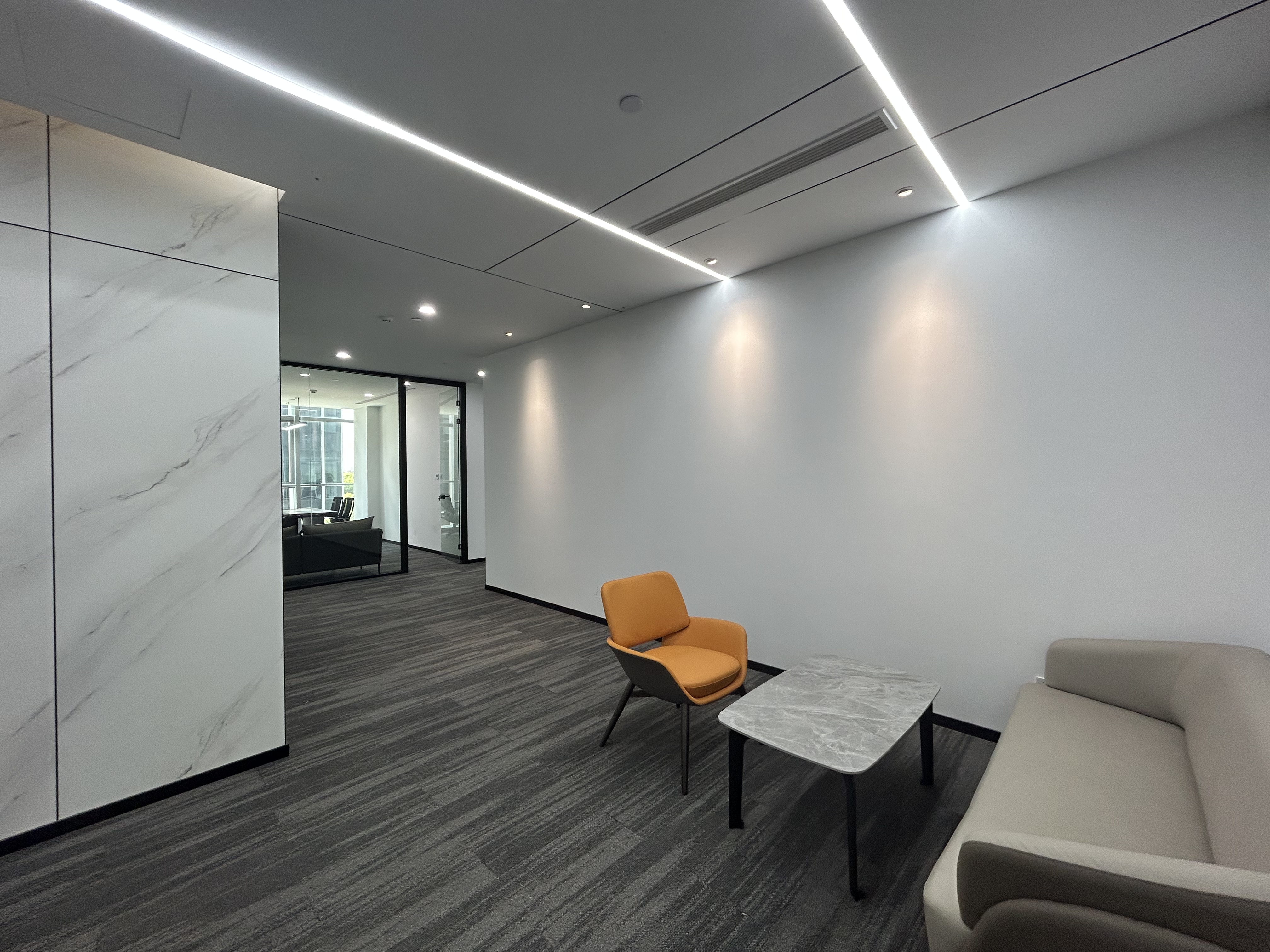 金虹桥龙湖虹桥天街400平米写字楼出租