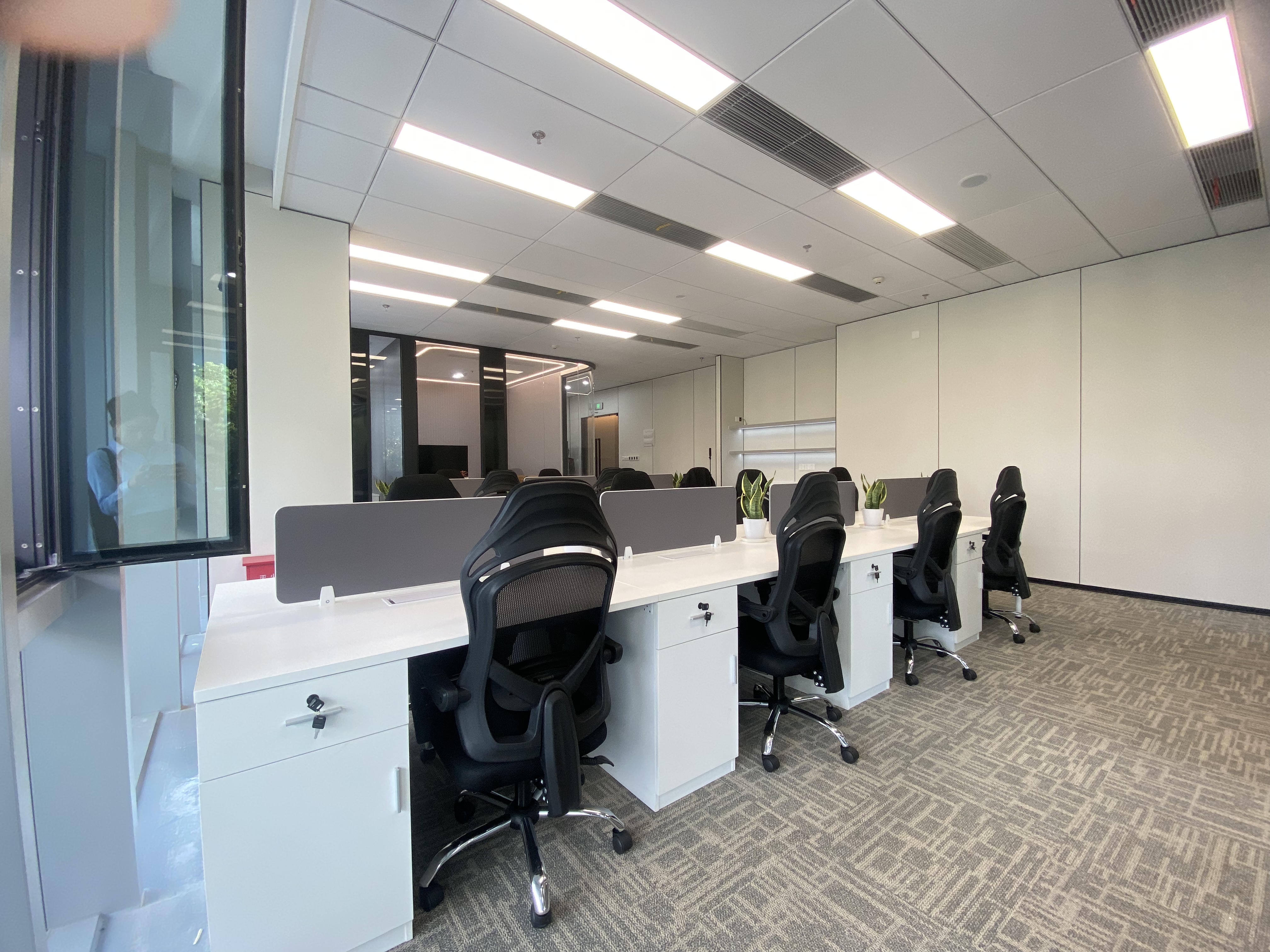 金虹桥龙湖虹桥天街300平米写字楼出租