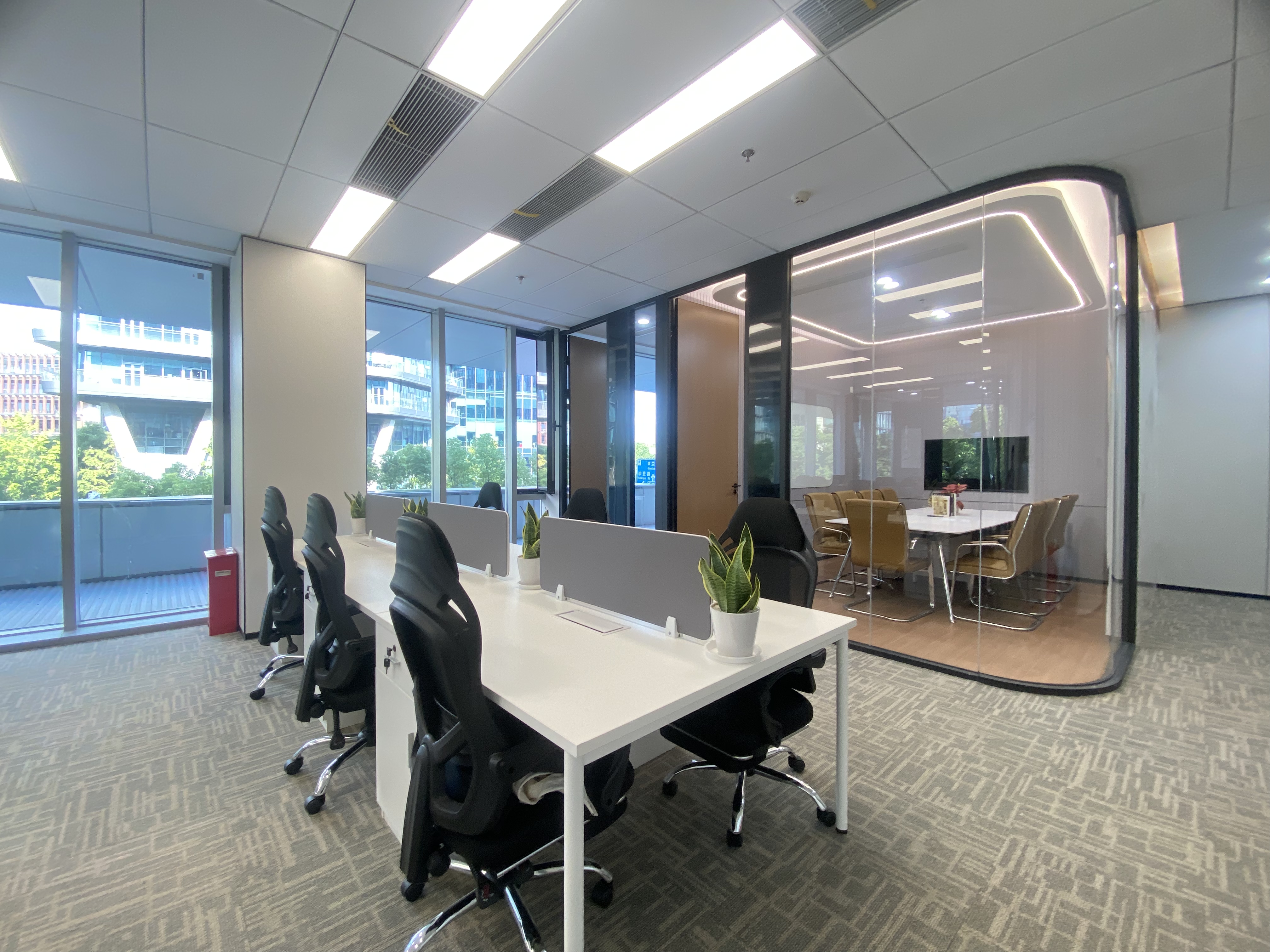 金虹桥龙湖虹桥天街300平米写字楼出租