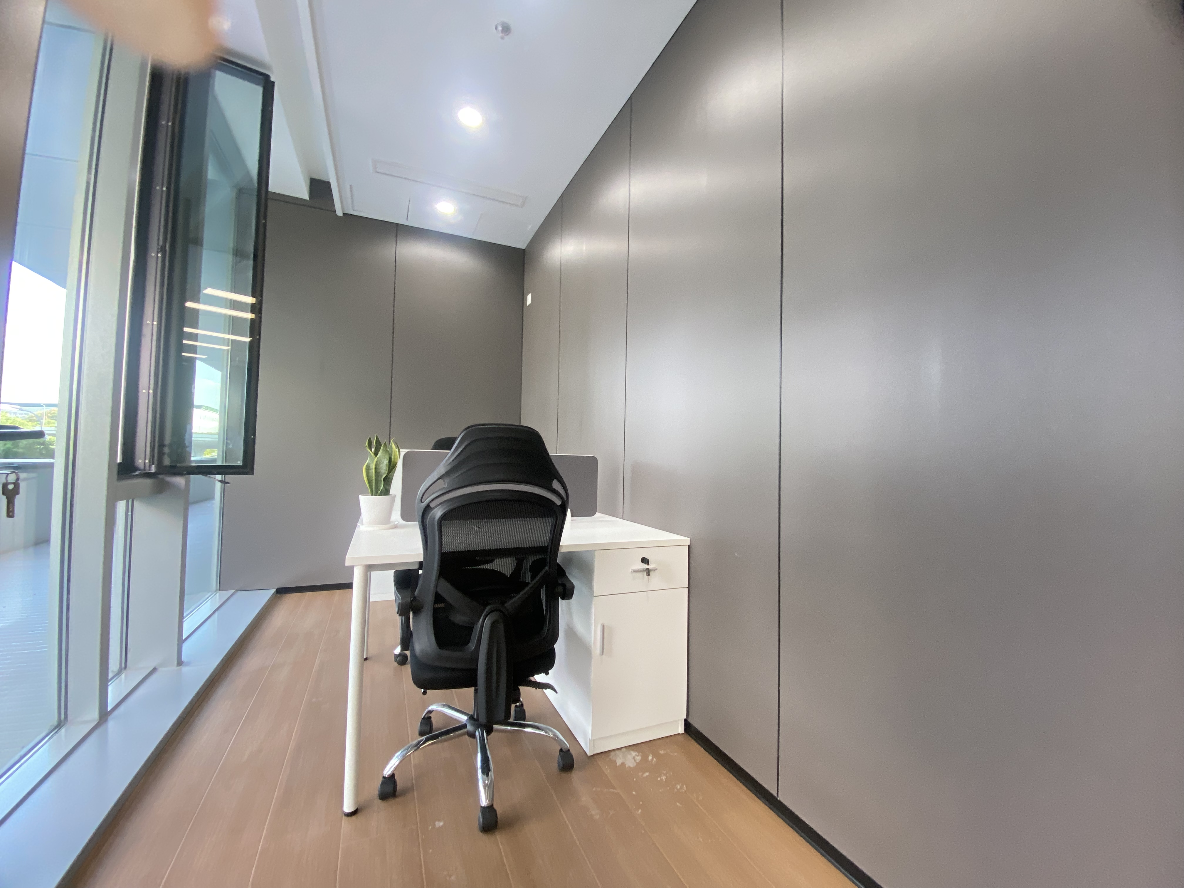 金虹桥龙湖虹桥天街300平米写字楼出租