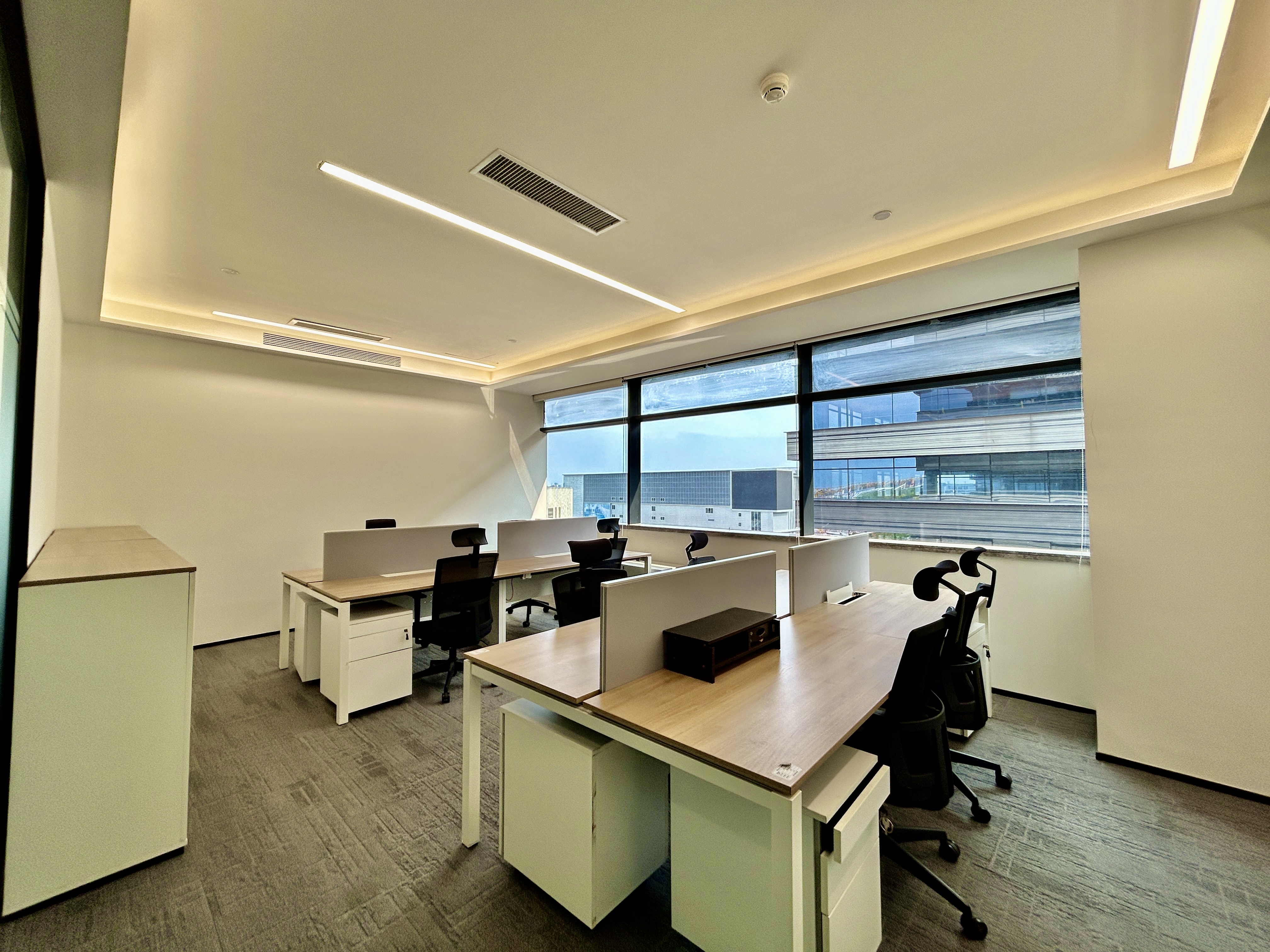 金虹桥龙湖虹桥天街600平米写字楼出租