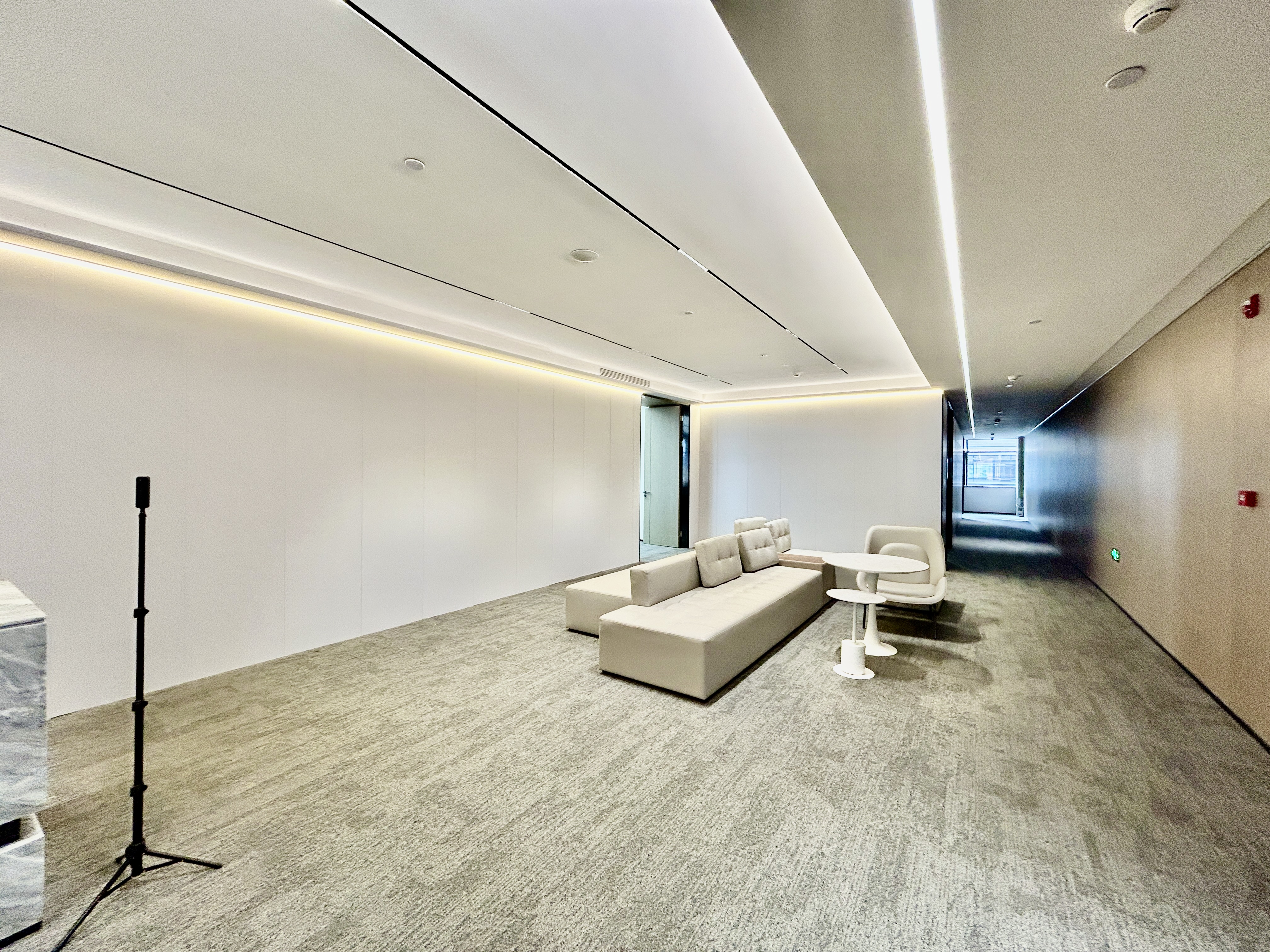 金虹桥龙湖虹桥天街800平米写字楼出租