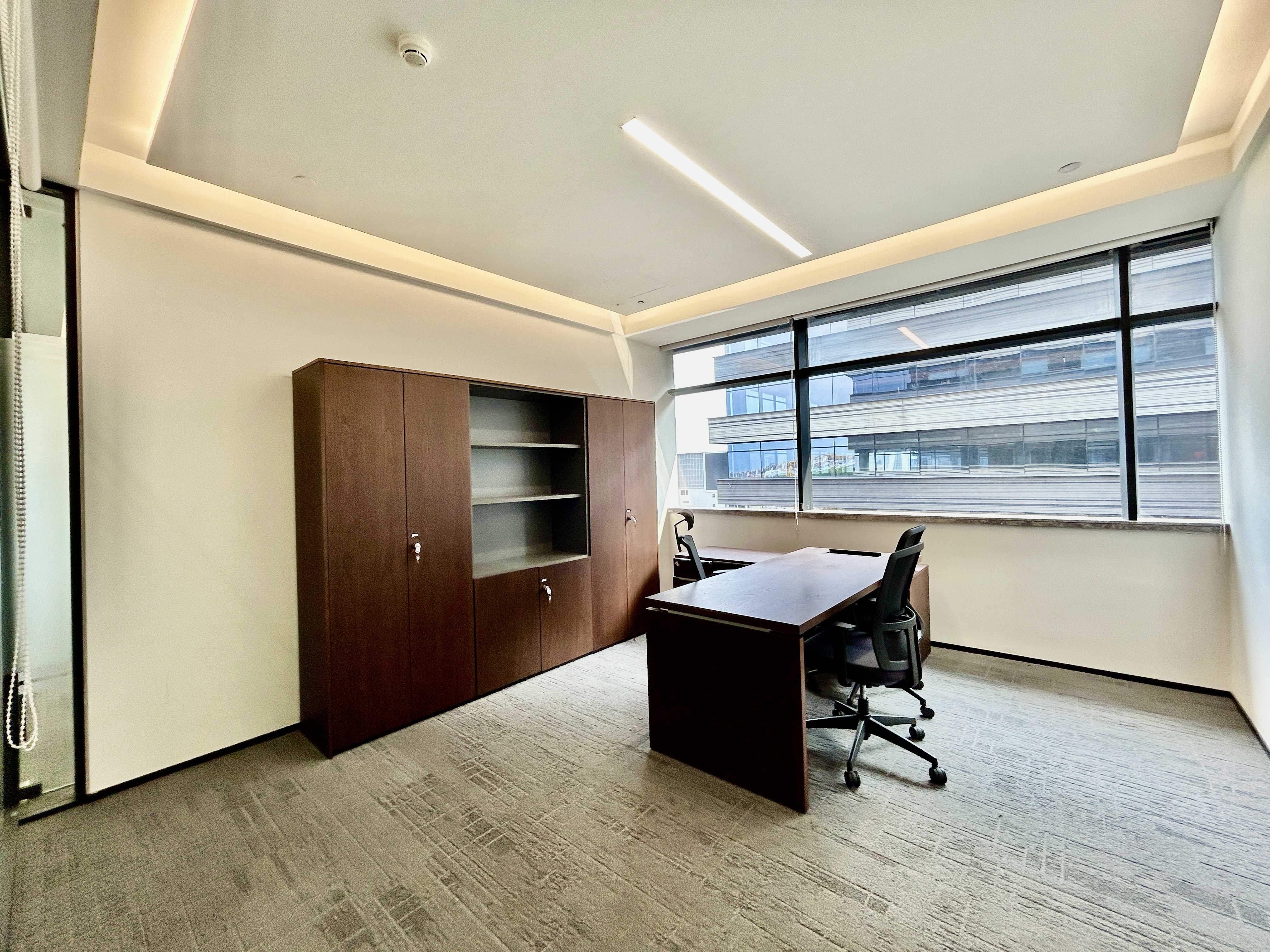 金虹桥龙湖虹桥天街800平米写字楼出租