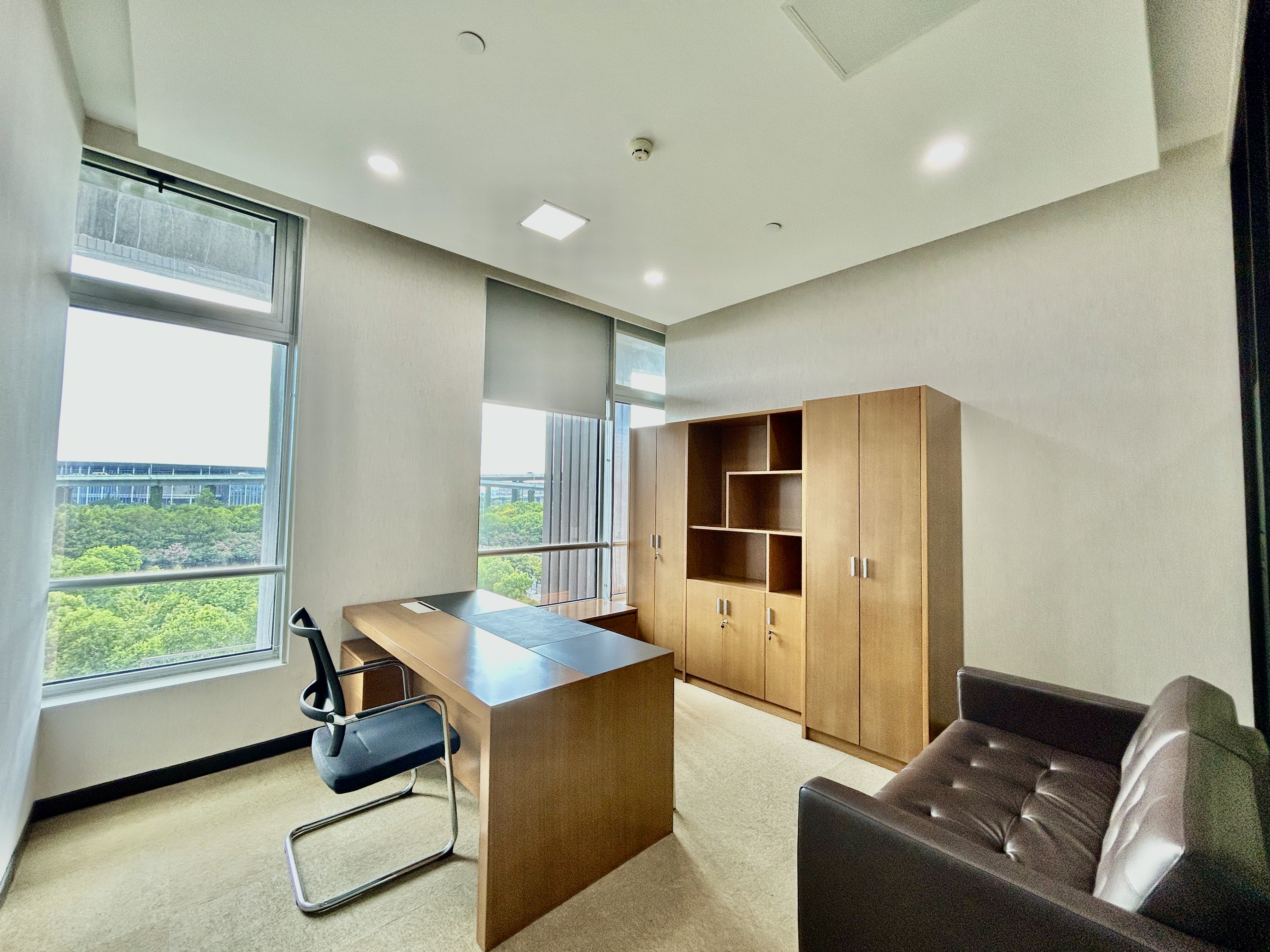 金虹桥龙湖虹桥天街500平米写字楼出租