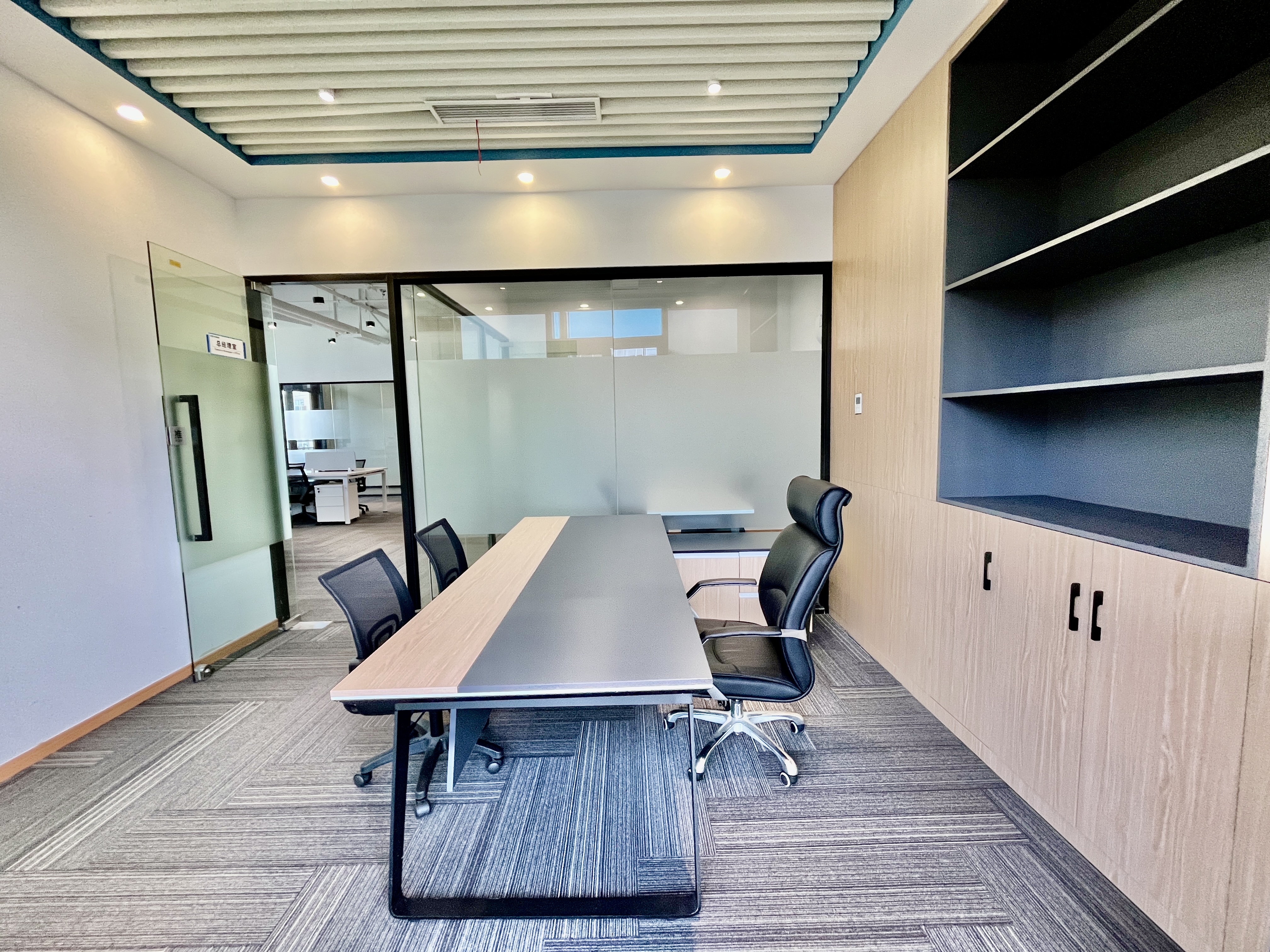 金虹桥龙湖虹桥天街300平米写字楼出租