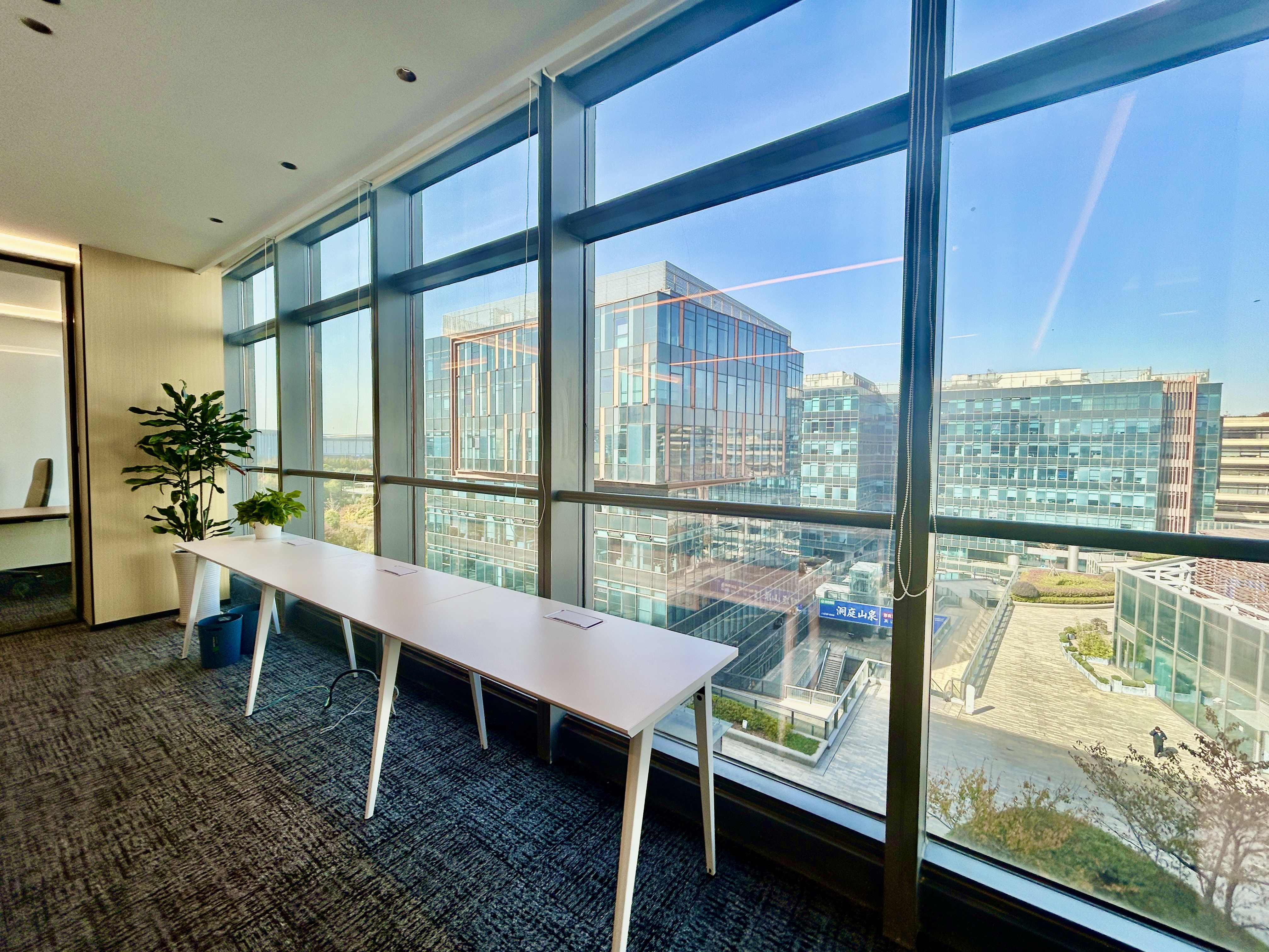 金虹桥龙湖虹桥天街500平米写字楼出租