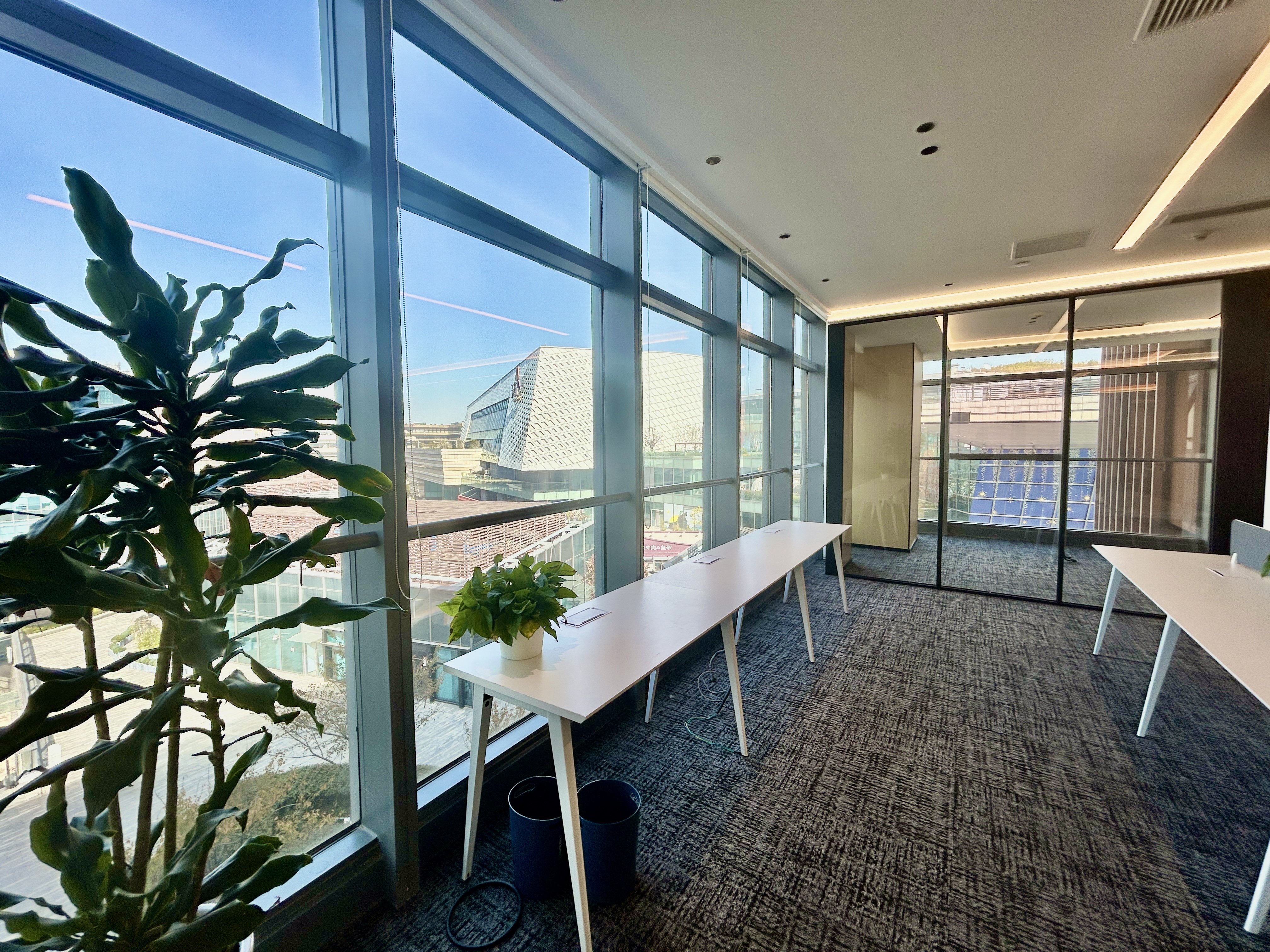 金虹桥龙湖虹桥天街500平米写字楼出租