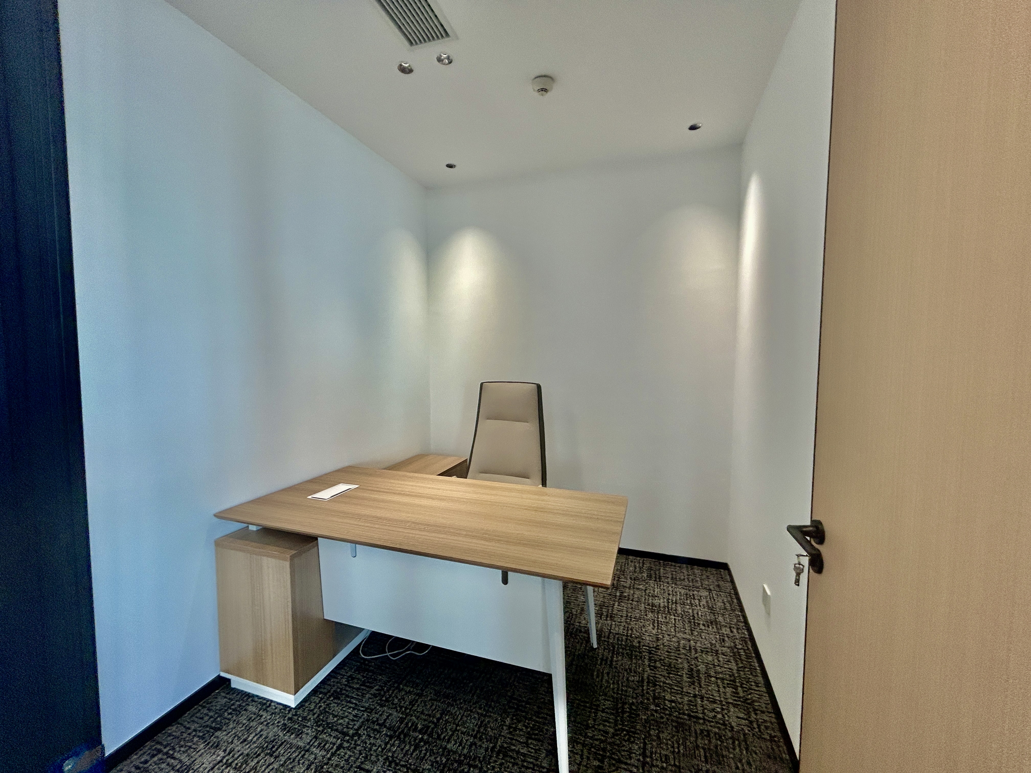 金虹桥龙湖虹桥天街500平米写字楼出租