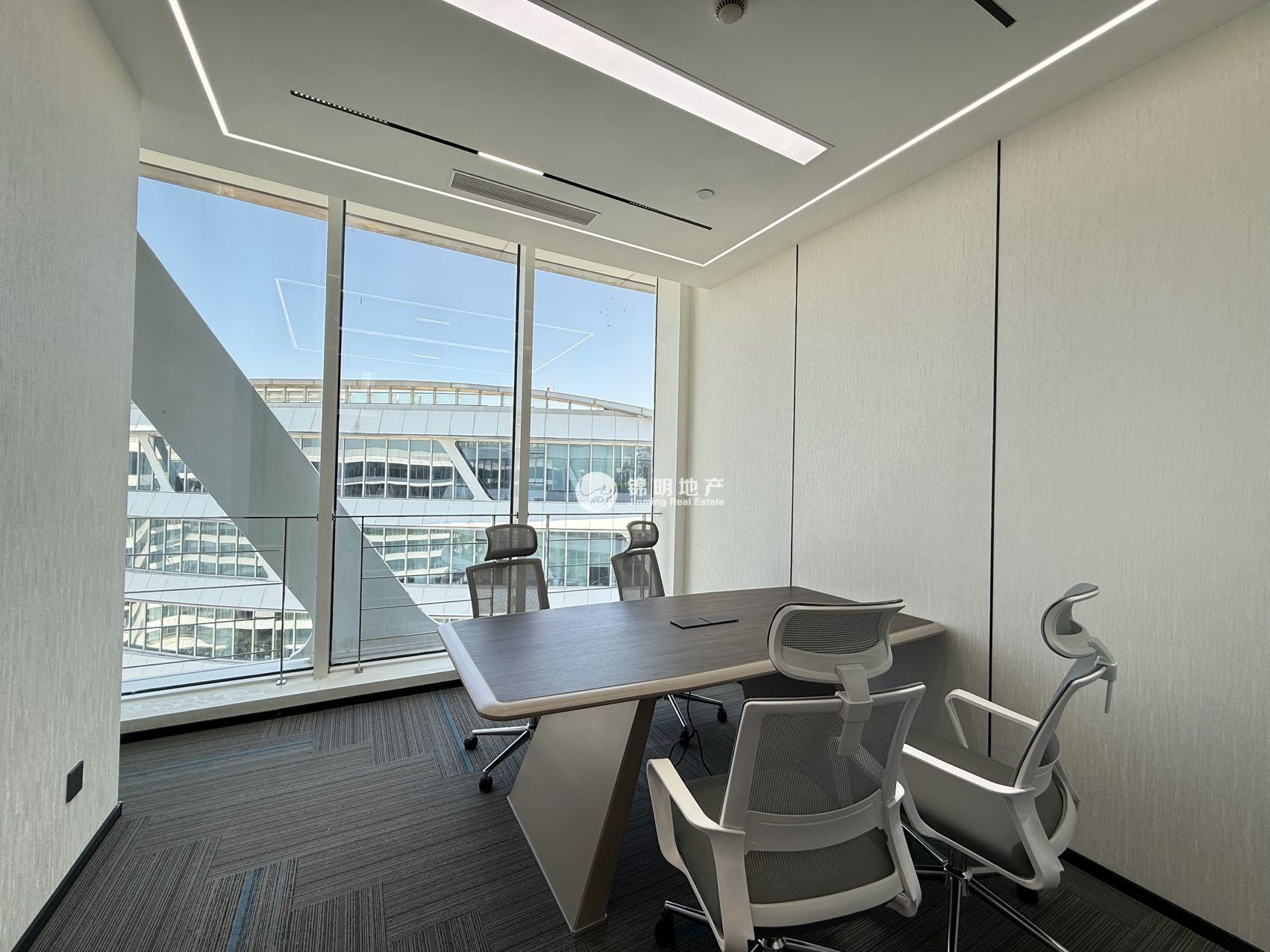 徐泾虹桥世界中心238平米写字楼出租