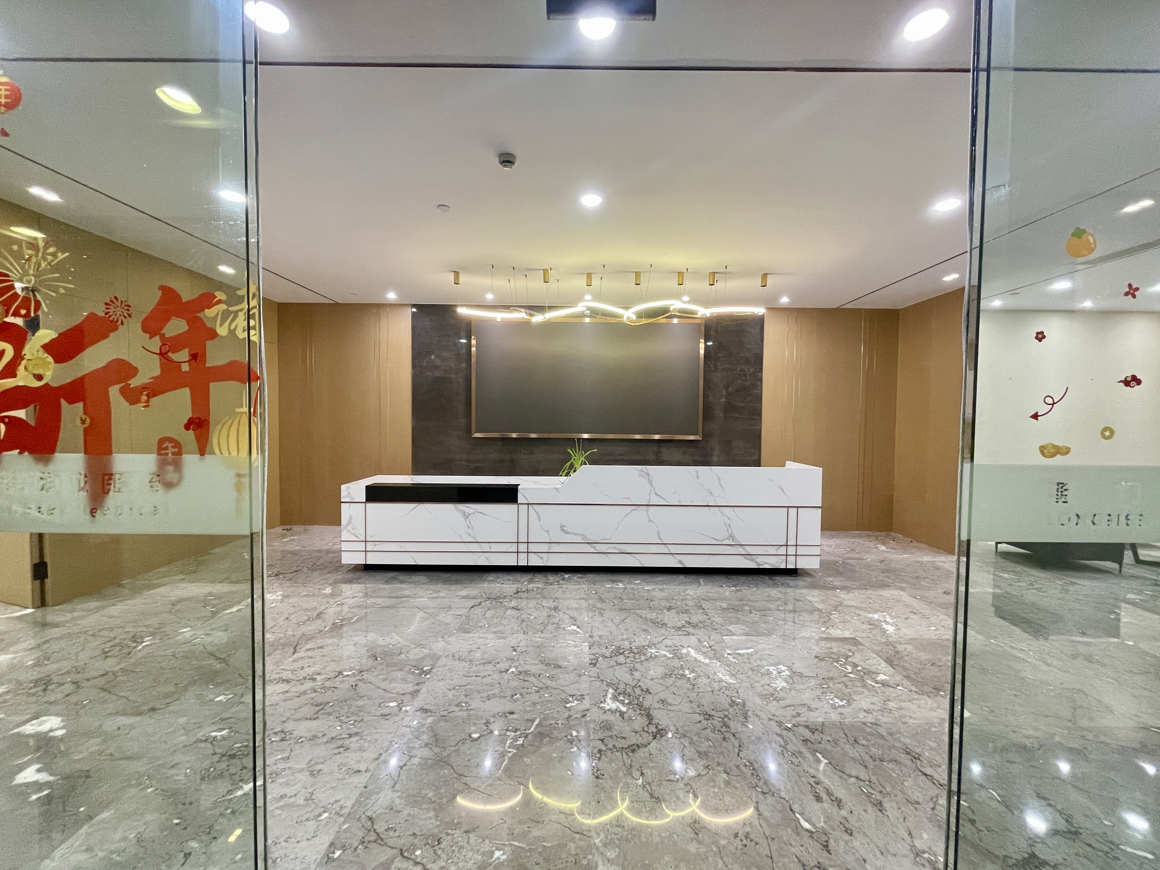 徐泾虹桥世界中心723平米写字楼出租