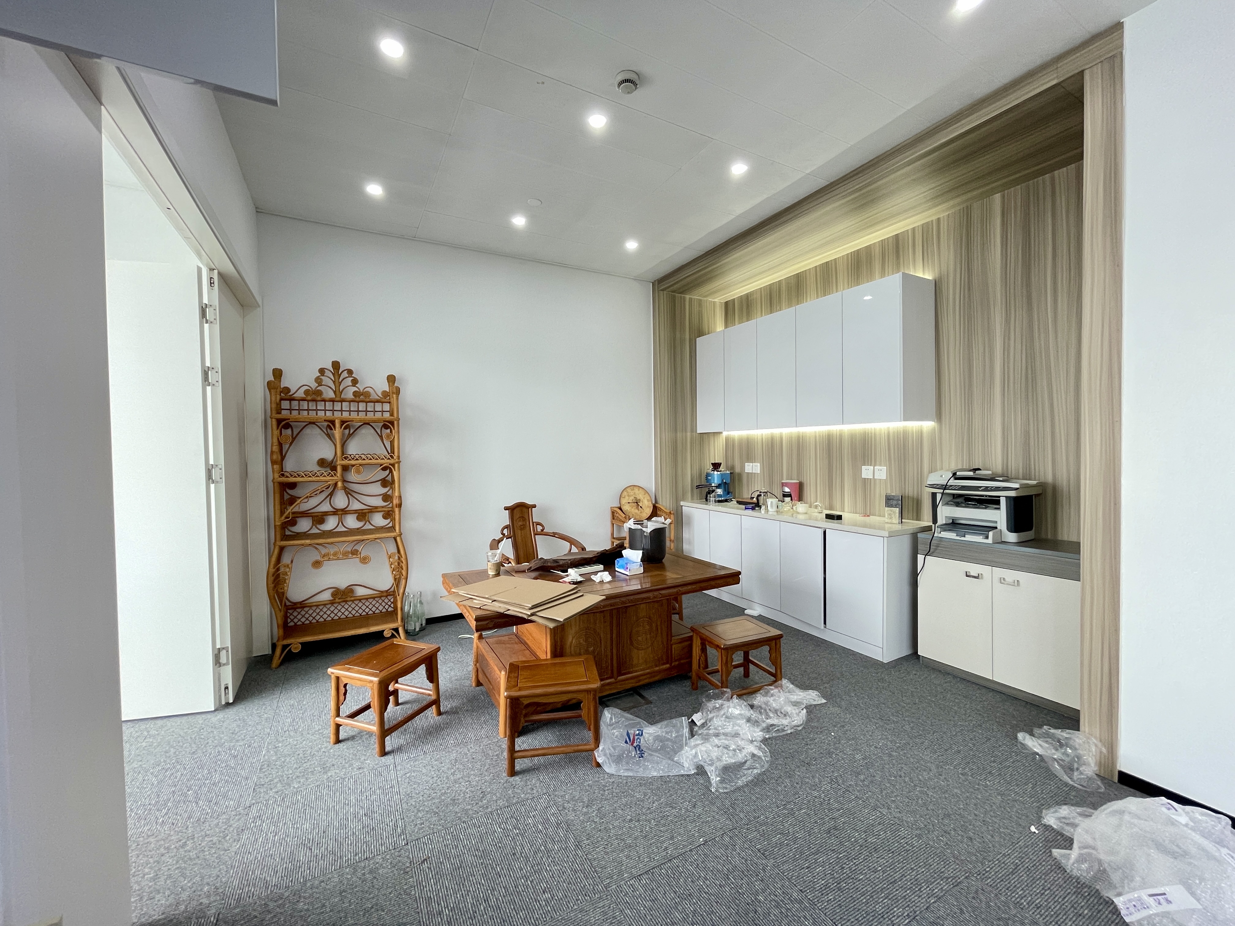 徐泾虹桥世界中心234平米写字楼出租