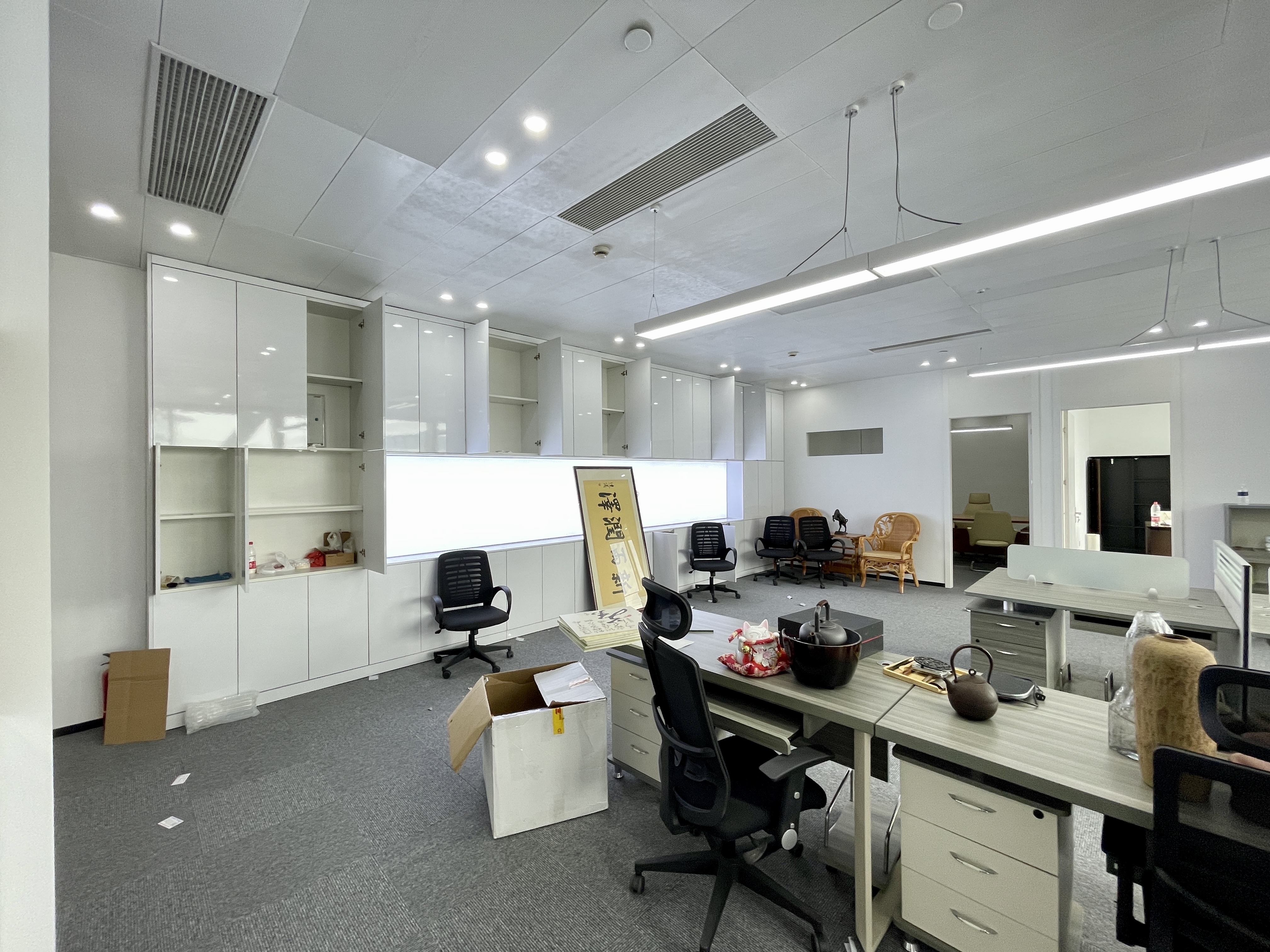 徐泾虹桥世界中心234平米写字楼出租