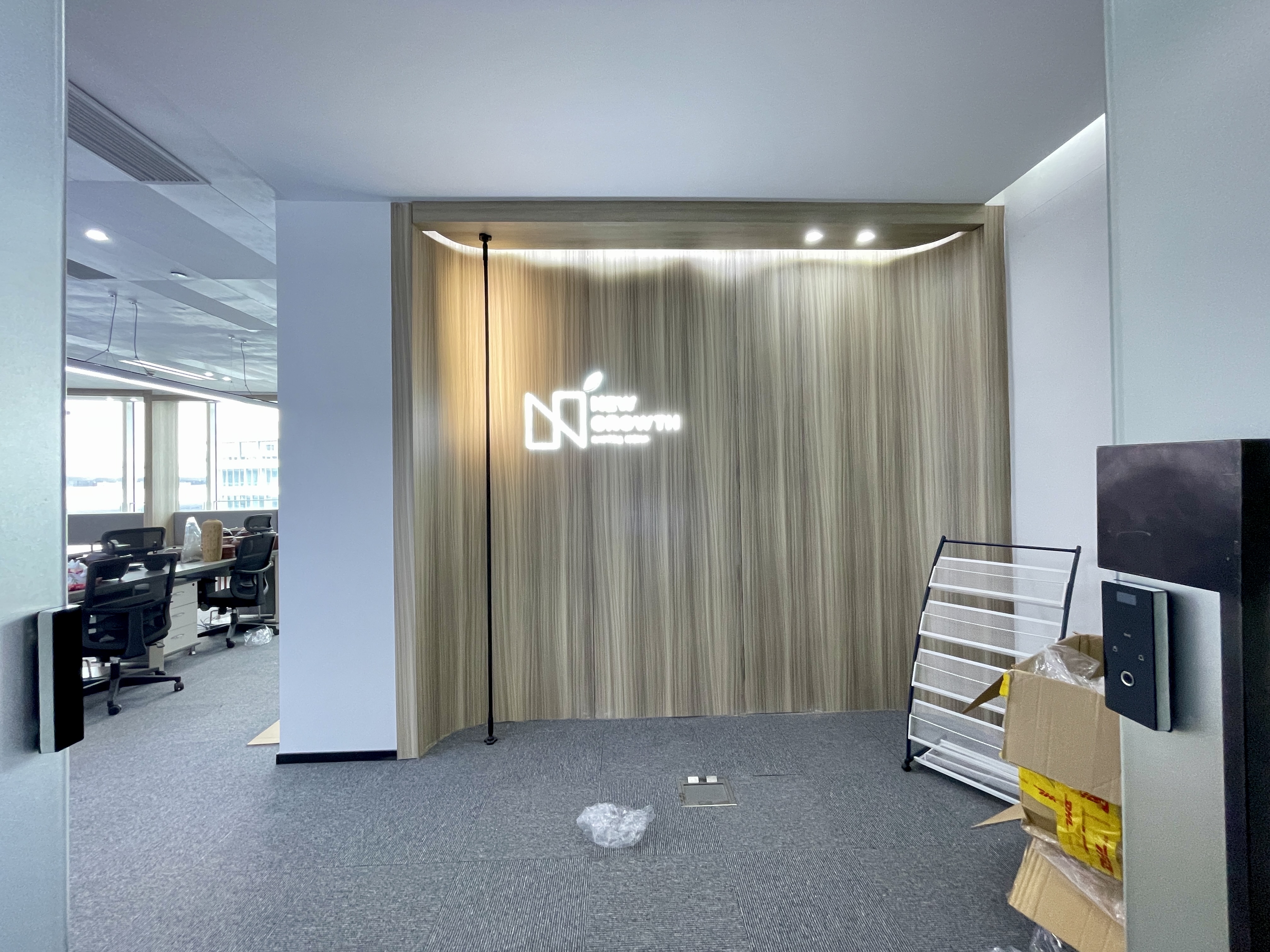 徐泾虹桥世界中心234平米写字楼出租