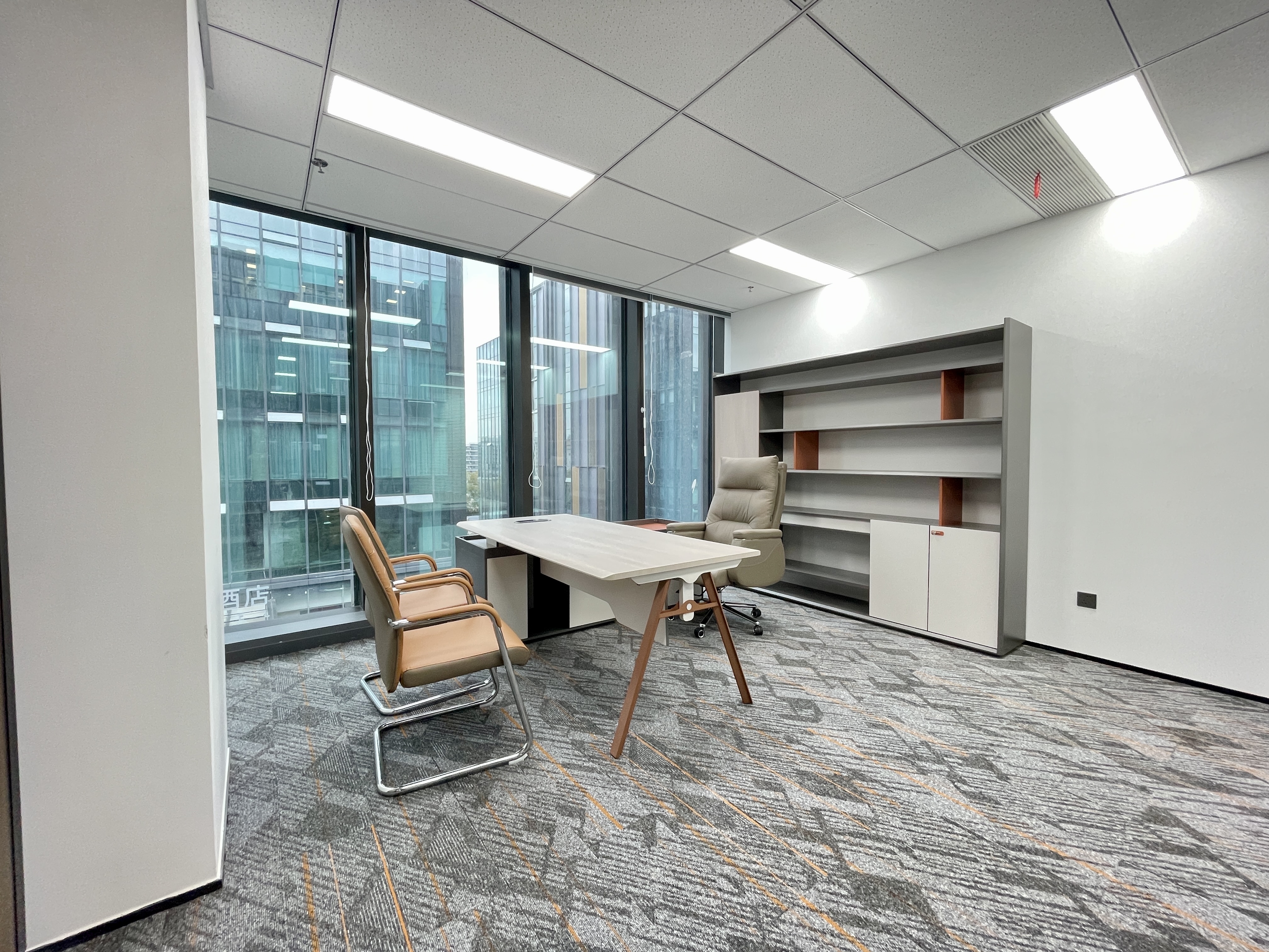 徐泾虹桥时代广场312平米写字楼出租