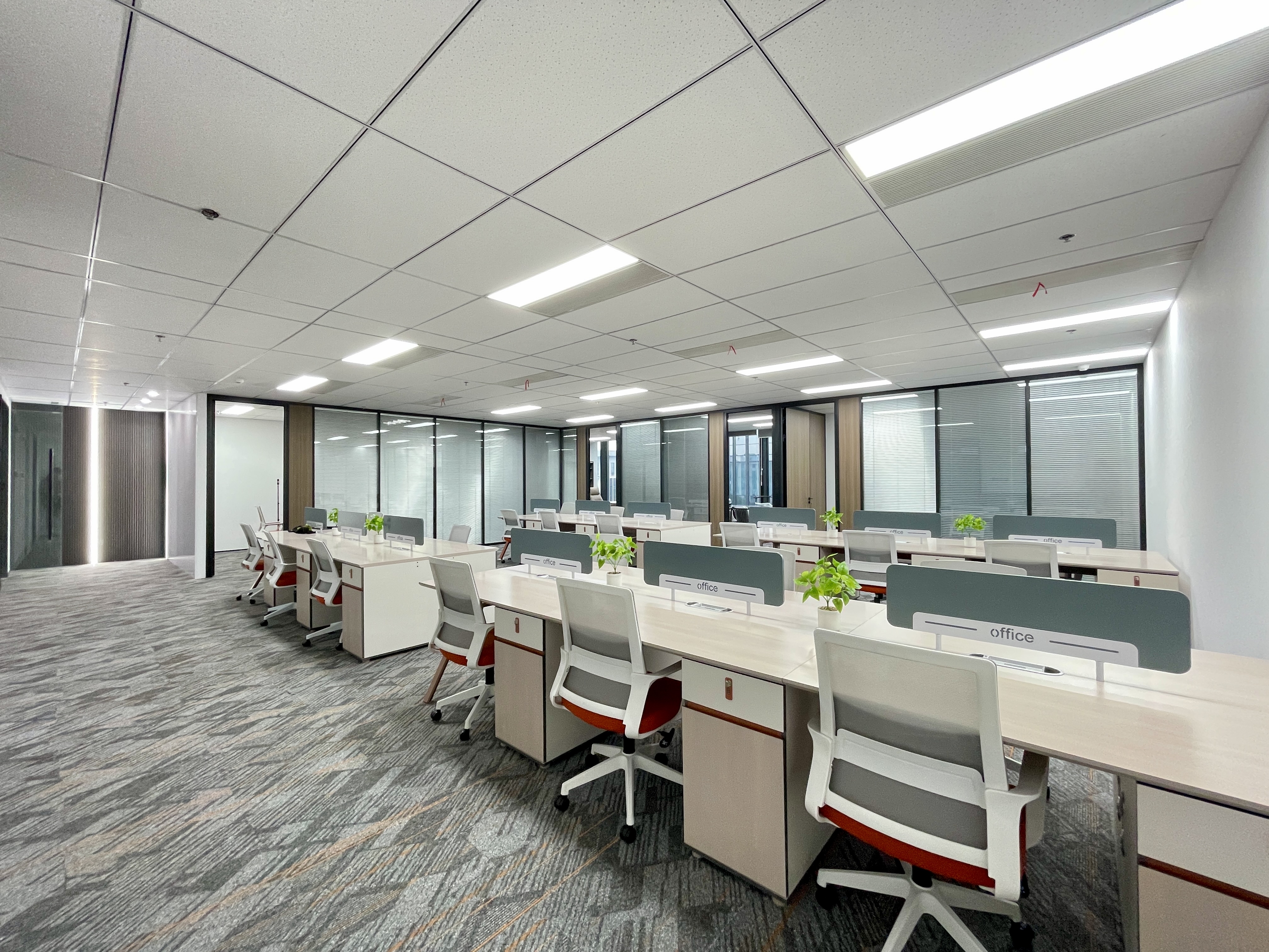 徐泾虹桥时代广场312平米写字楼出租