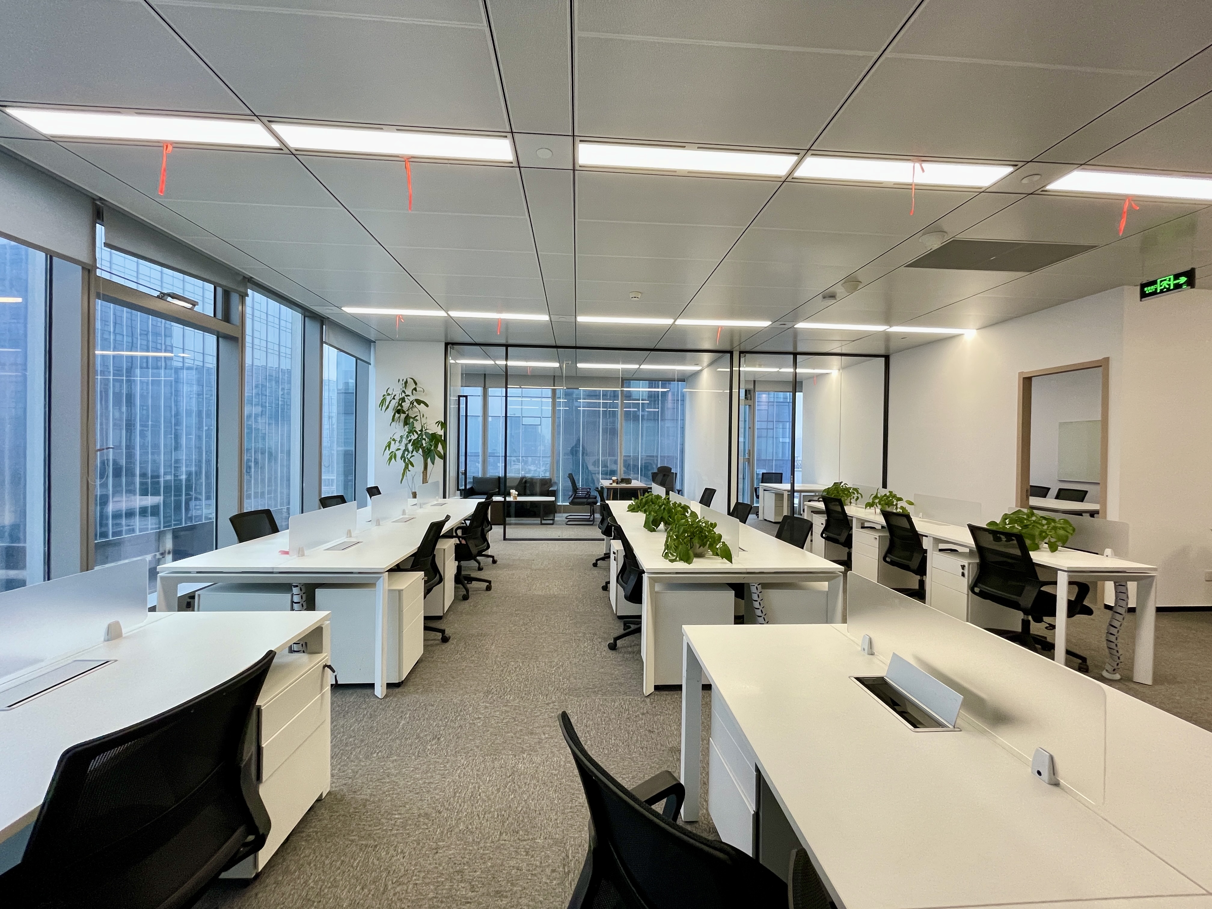 徐泾首位SHOWAY174平米写字楼出租