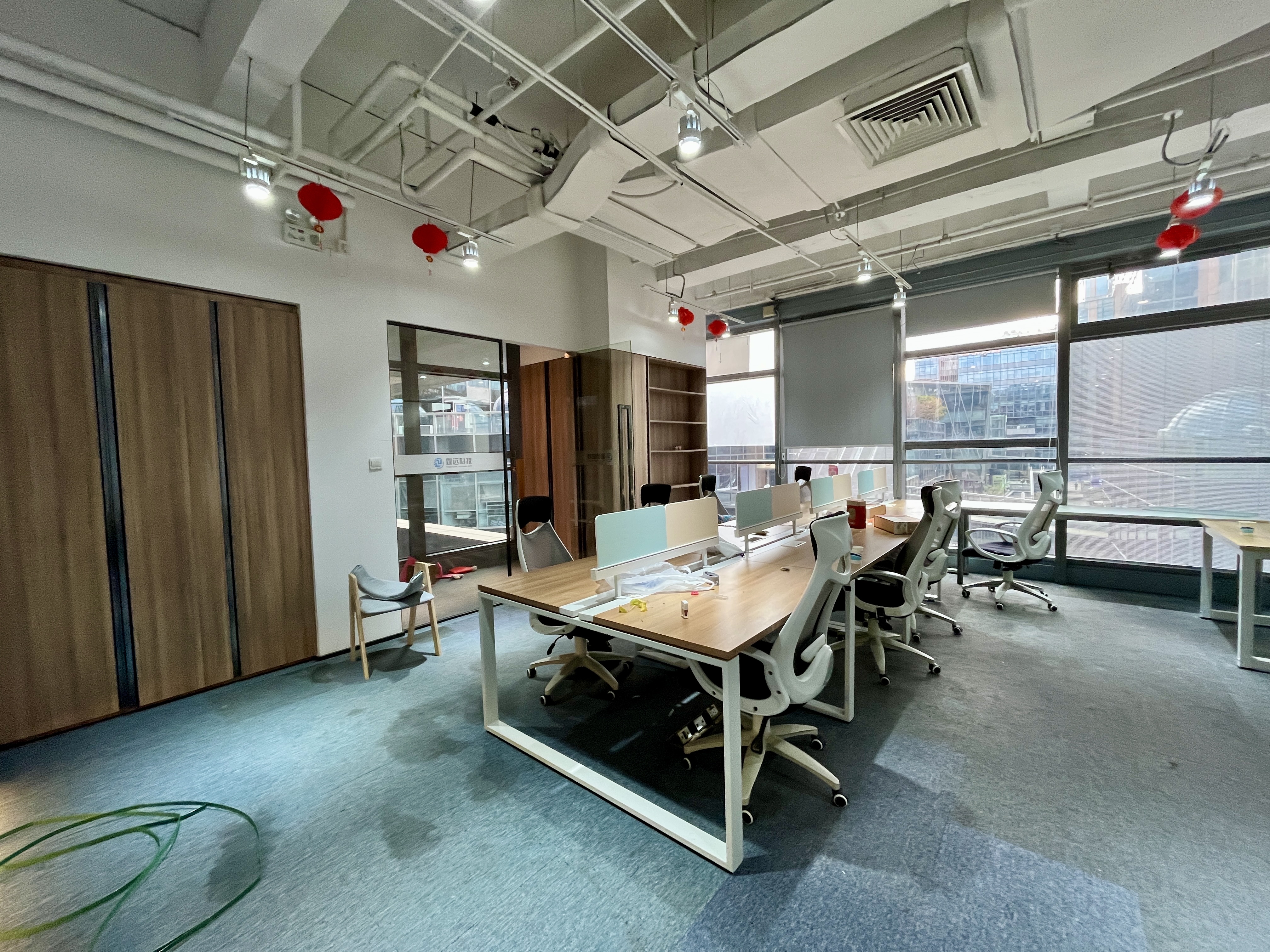 金虹桥龙湖虹桥天街182平米写字楼出租