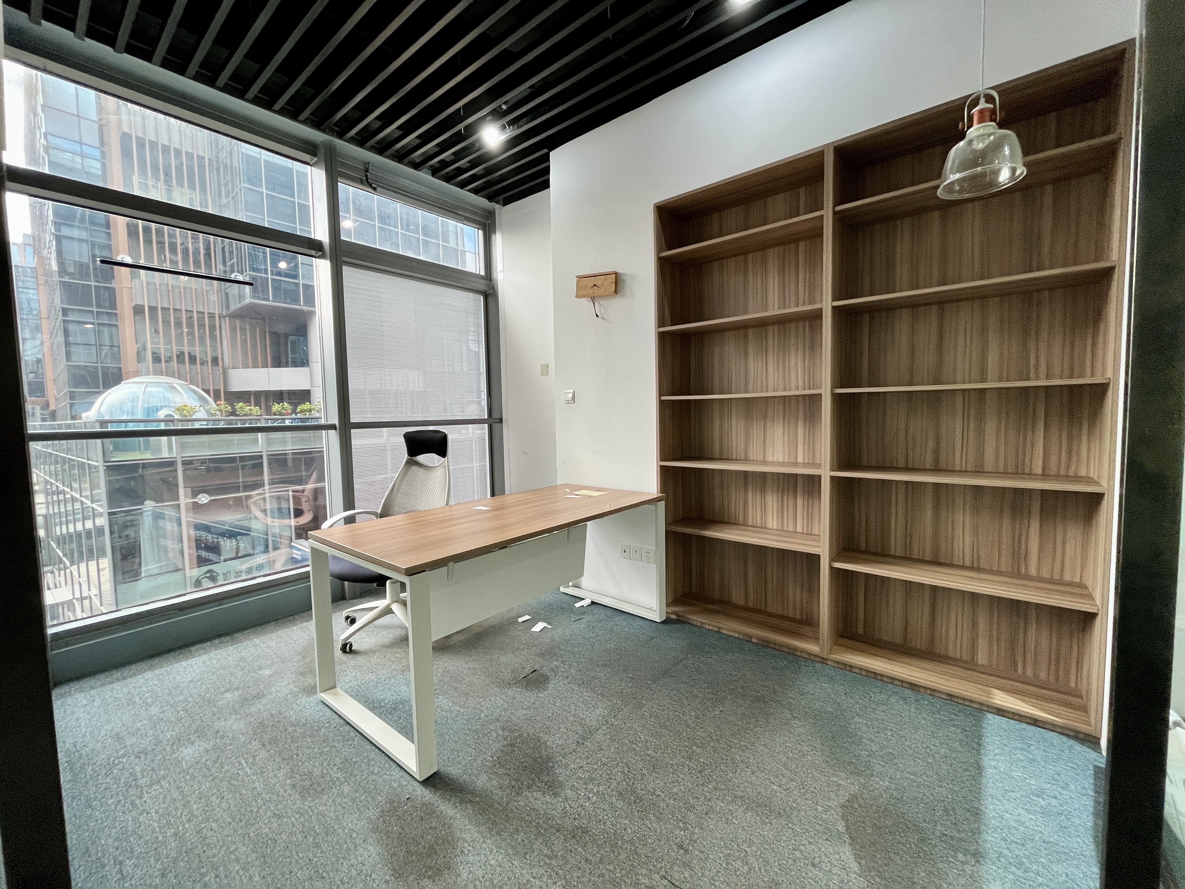 金虹桥龙湖虹桥天街182平米写字楼出租