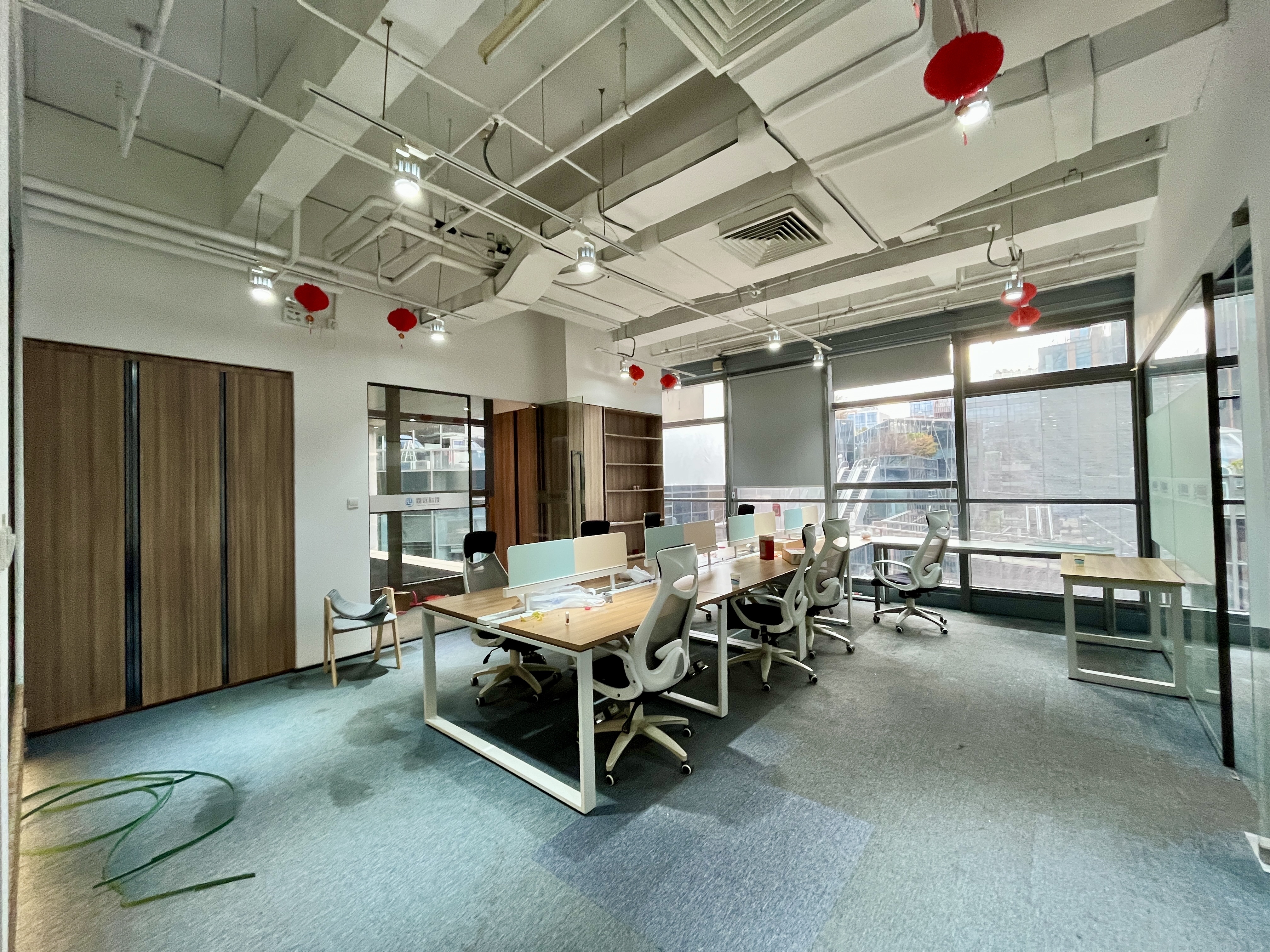 金虹桥龙湖虹桥天街182平米写字楼出租