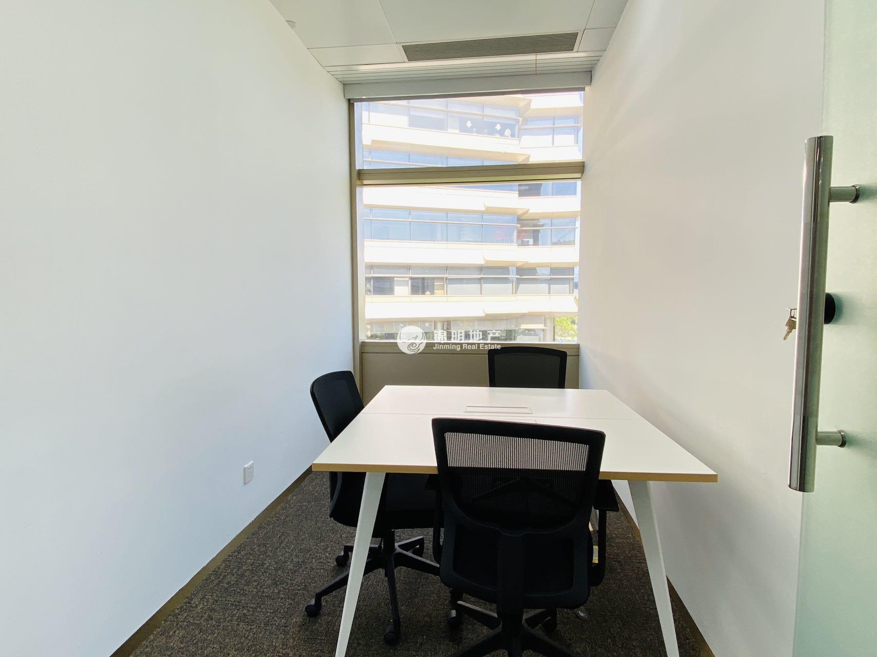 虹桥虹桥万通中心327平米写字楼出租