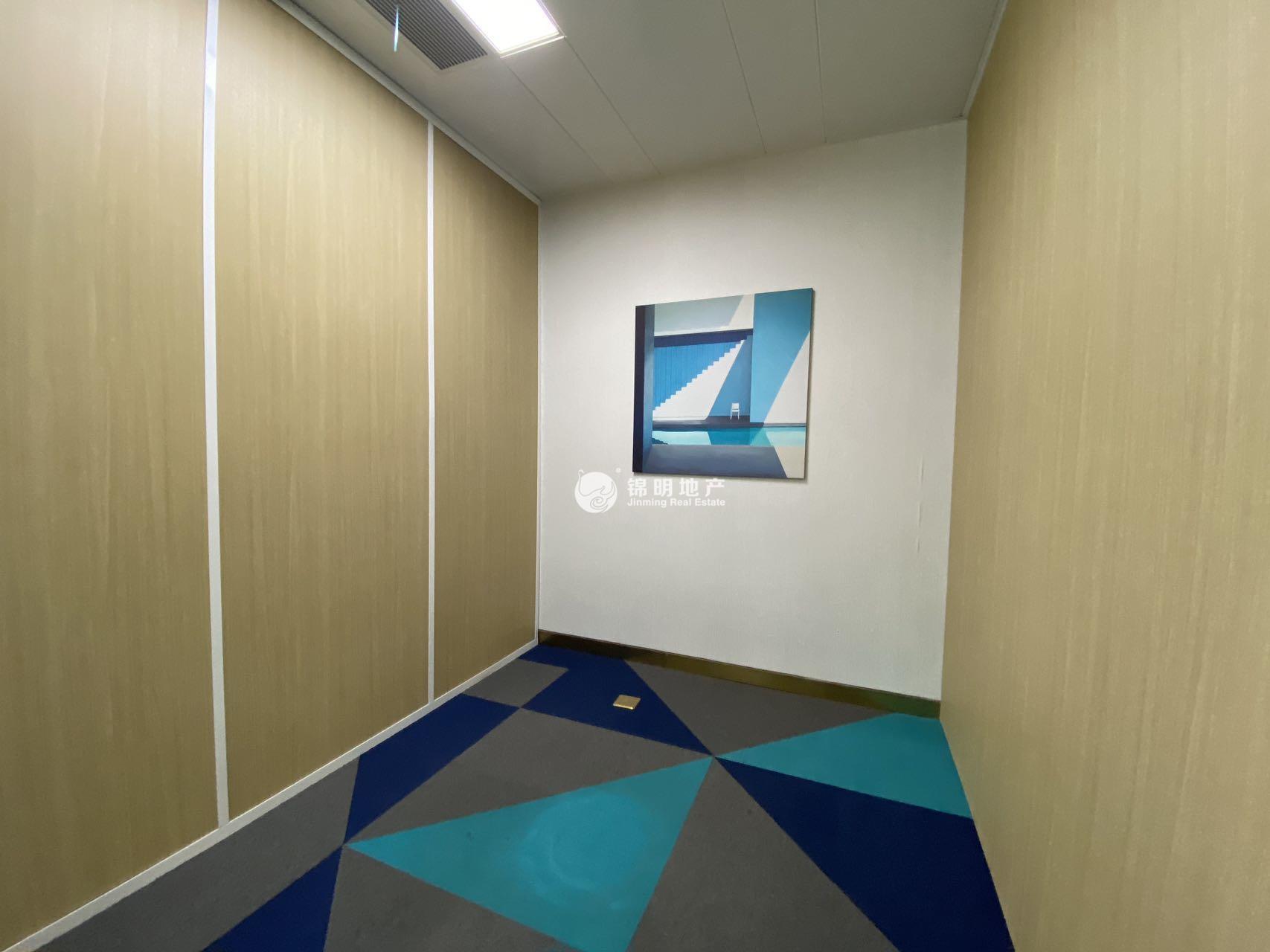 虹桥虹桥万通中心327平米写字楼出租