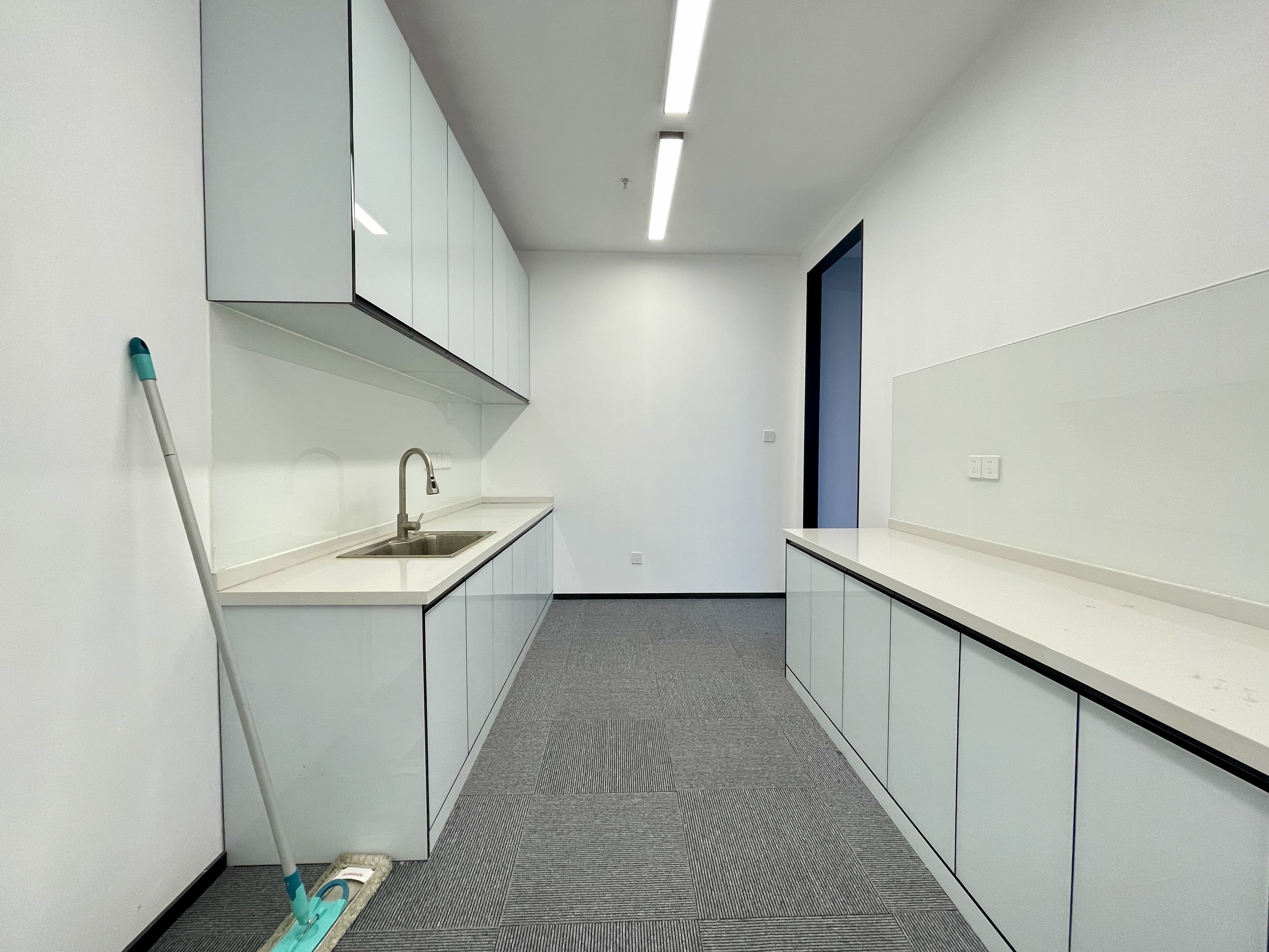 虹桥虹桥天地700平米写字楼出租