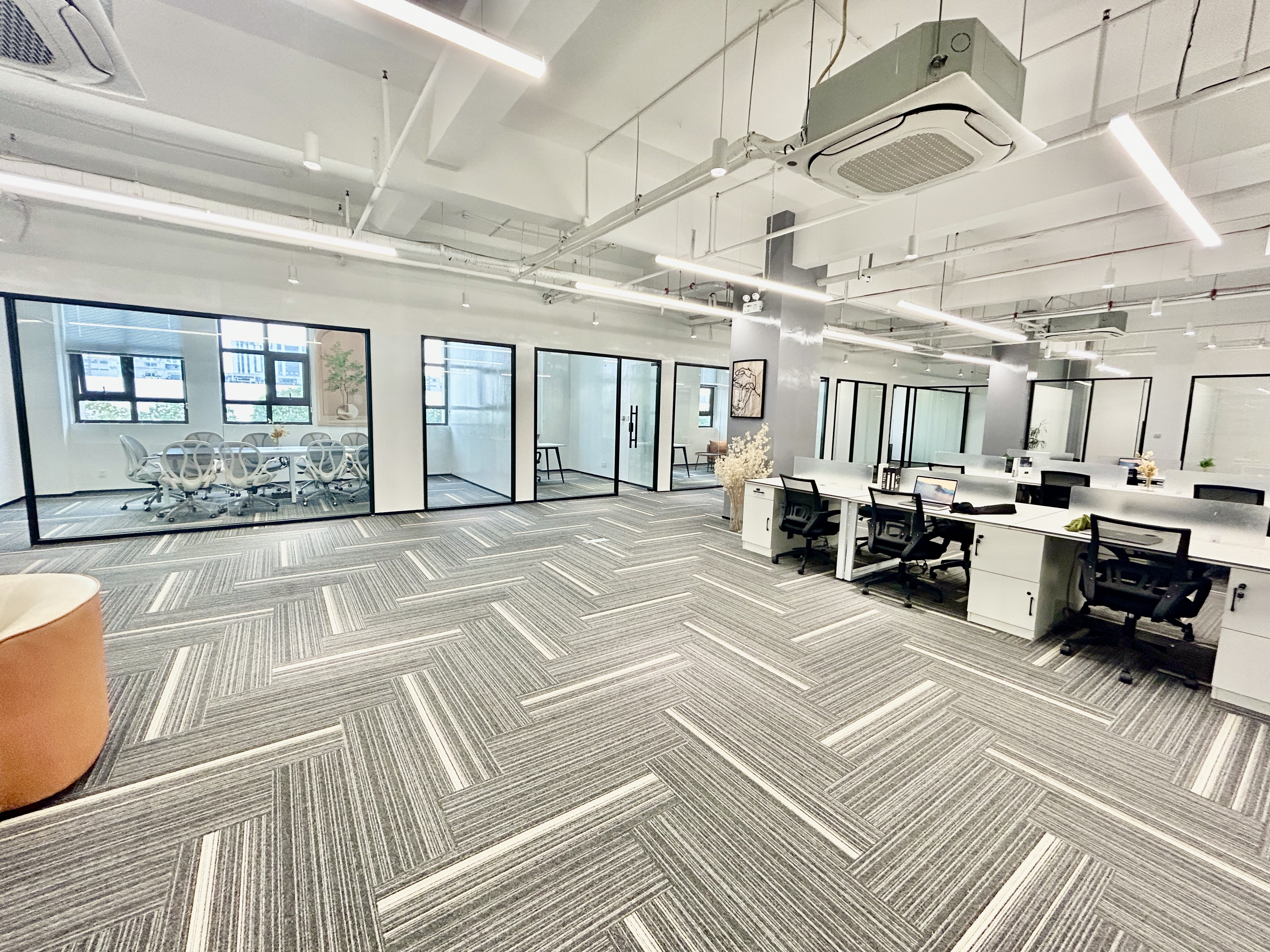 虹桥虹桥天地1000平米写字楼出租