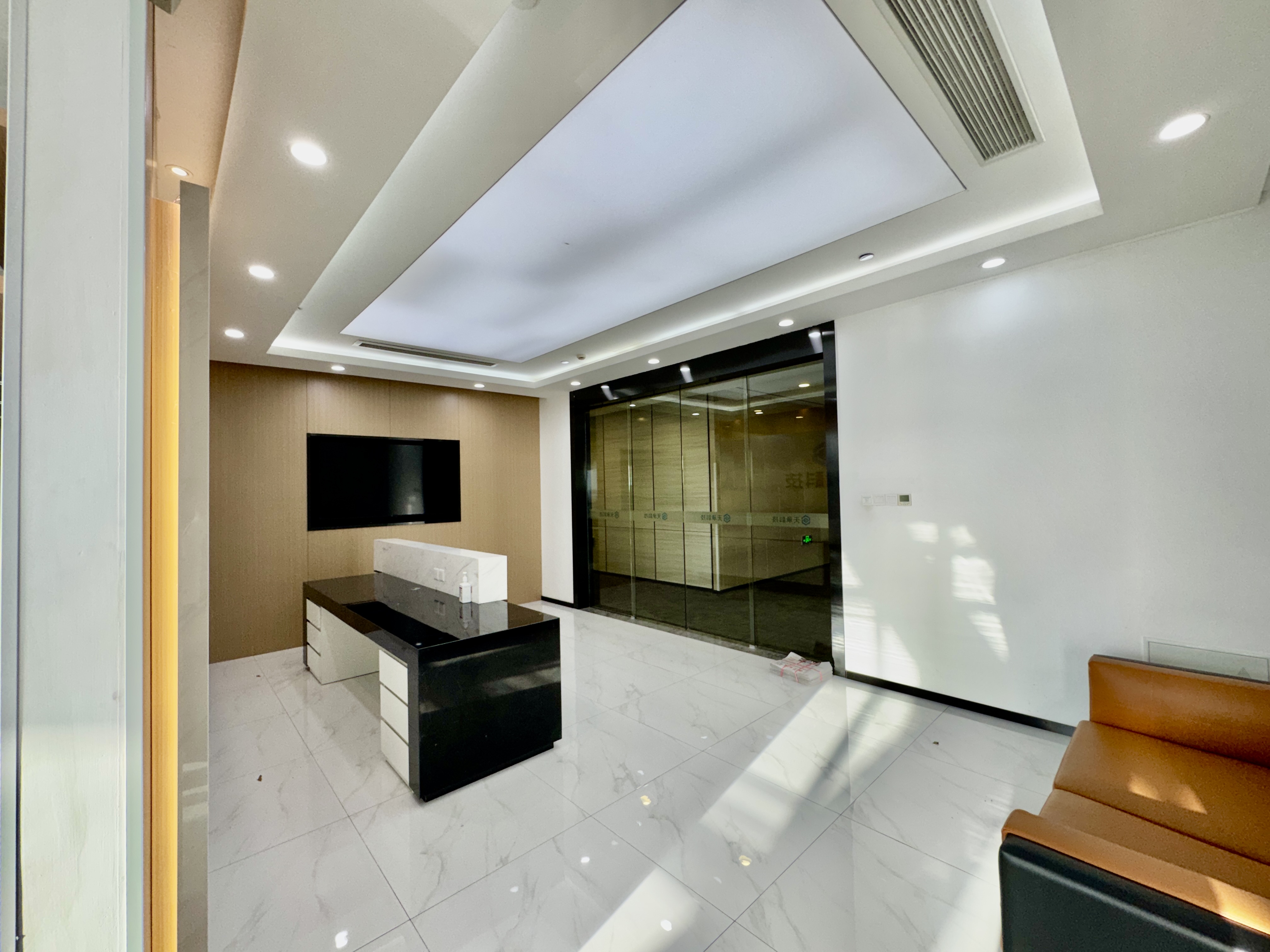 虹桥虹桥天地2500平米写字楼出租