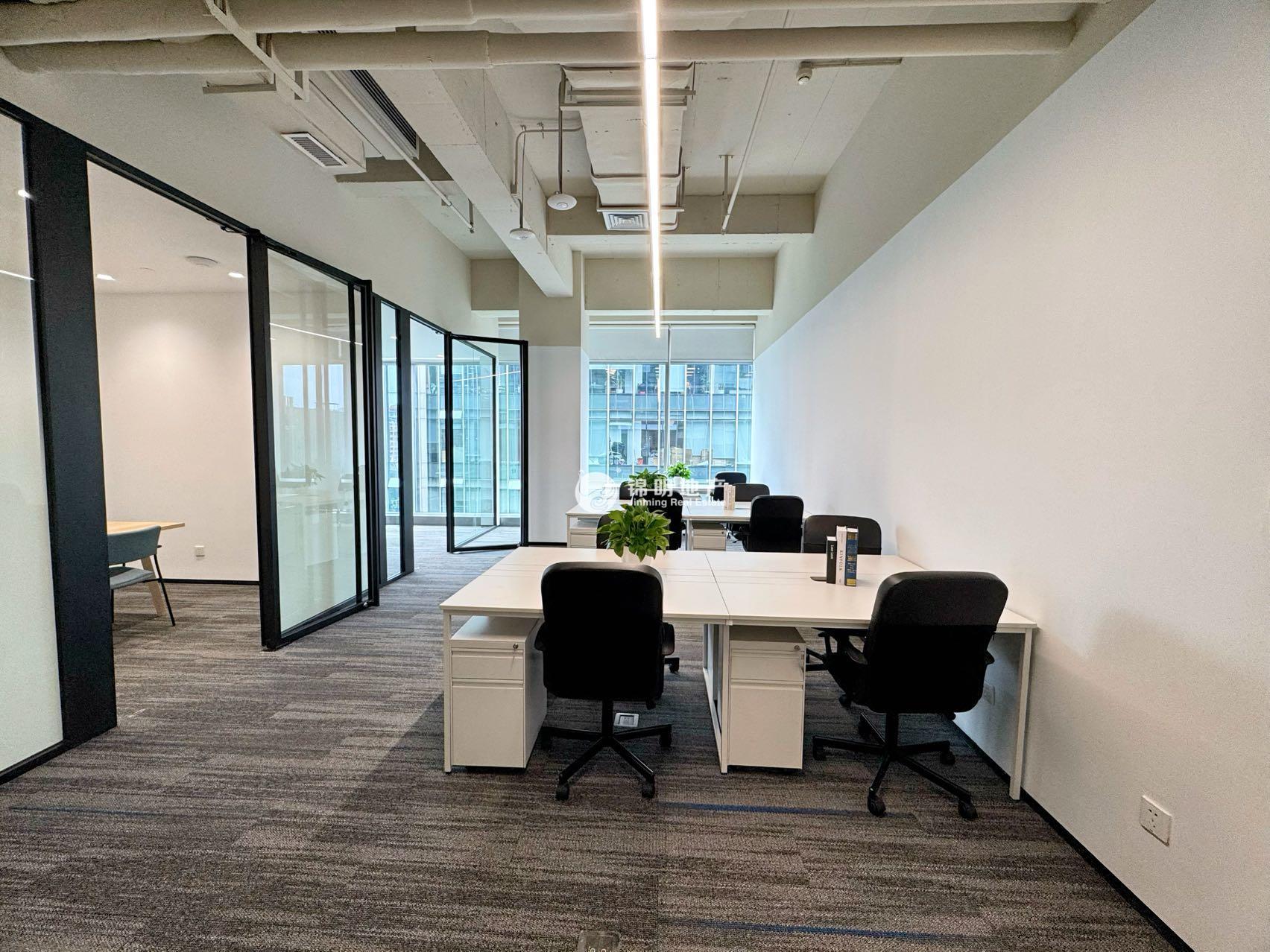 华漕中骏广场105平米写字楼出租