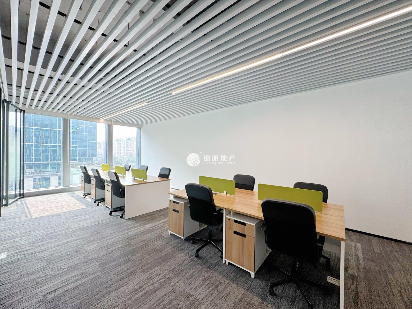 华漕中骏广场160平米写字楼出租