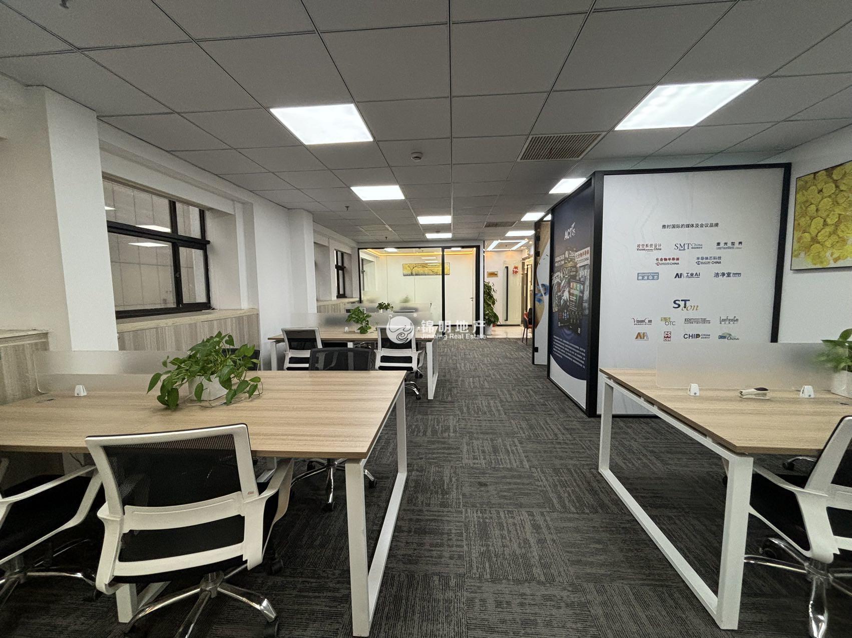 天山申亚金融广场189平米写字楼出租