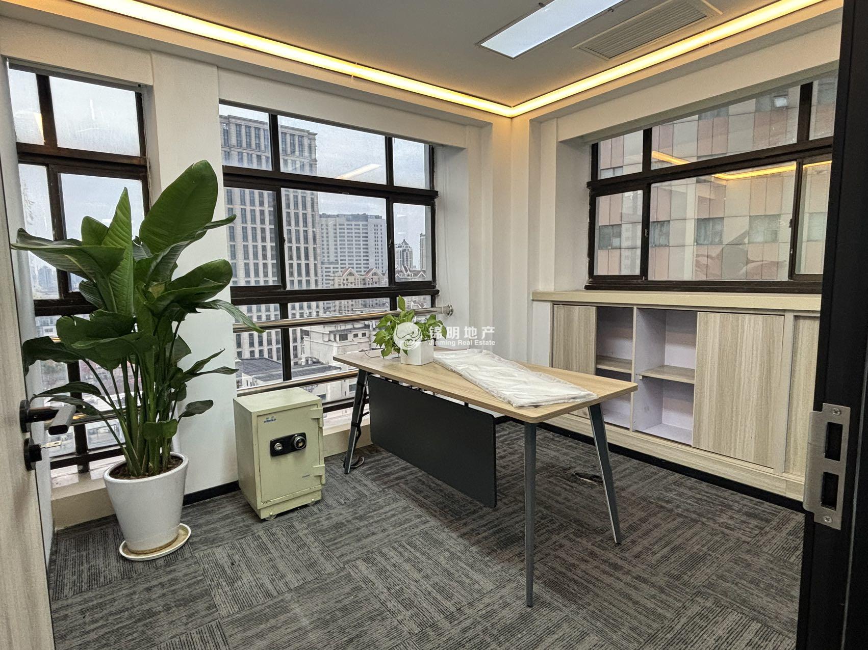 天山申亚金融广场251平米写字楼出租