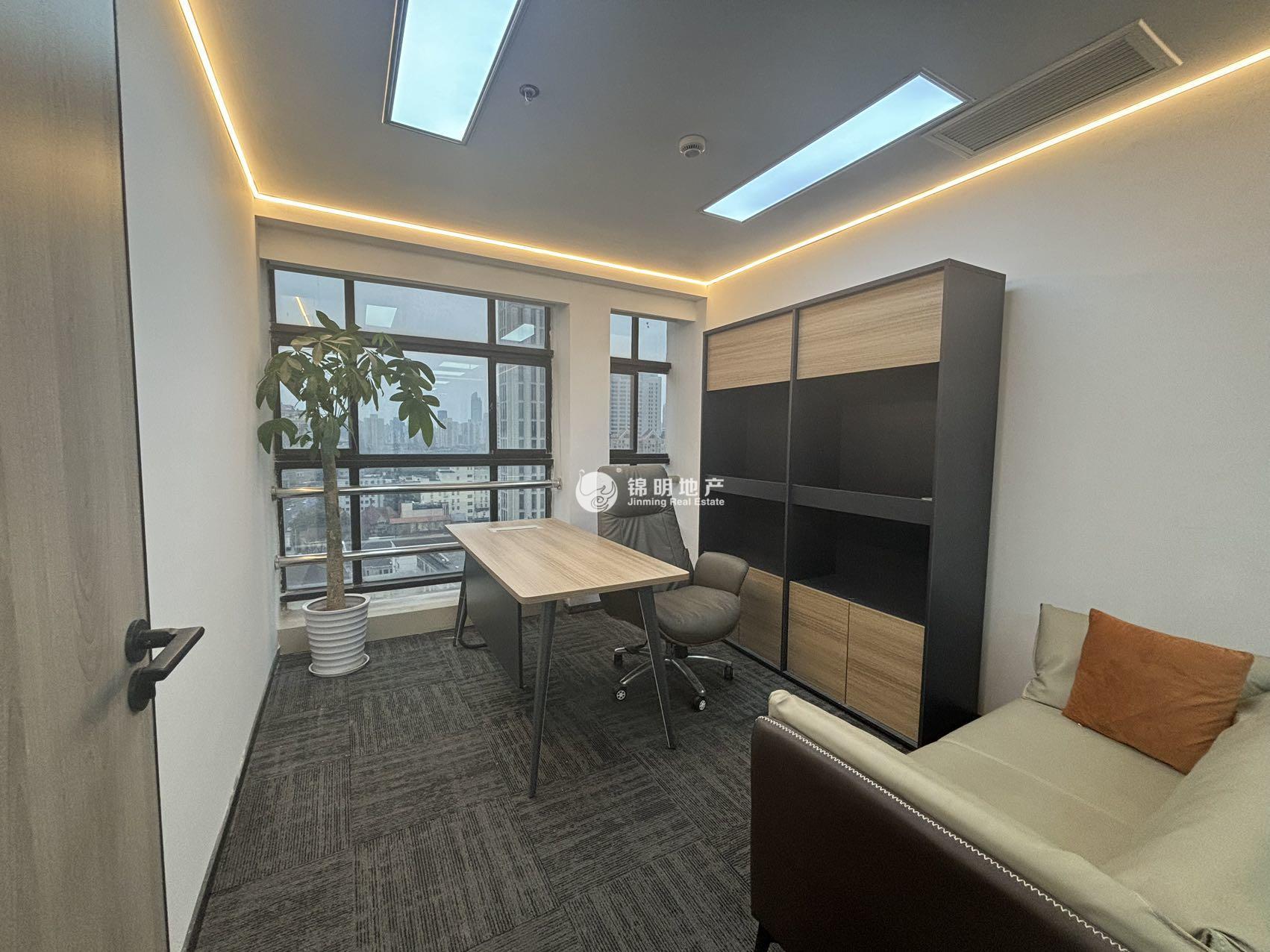 天山申亚金融广场301平米写字楼出租