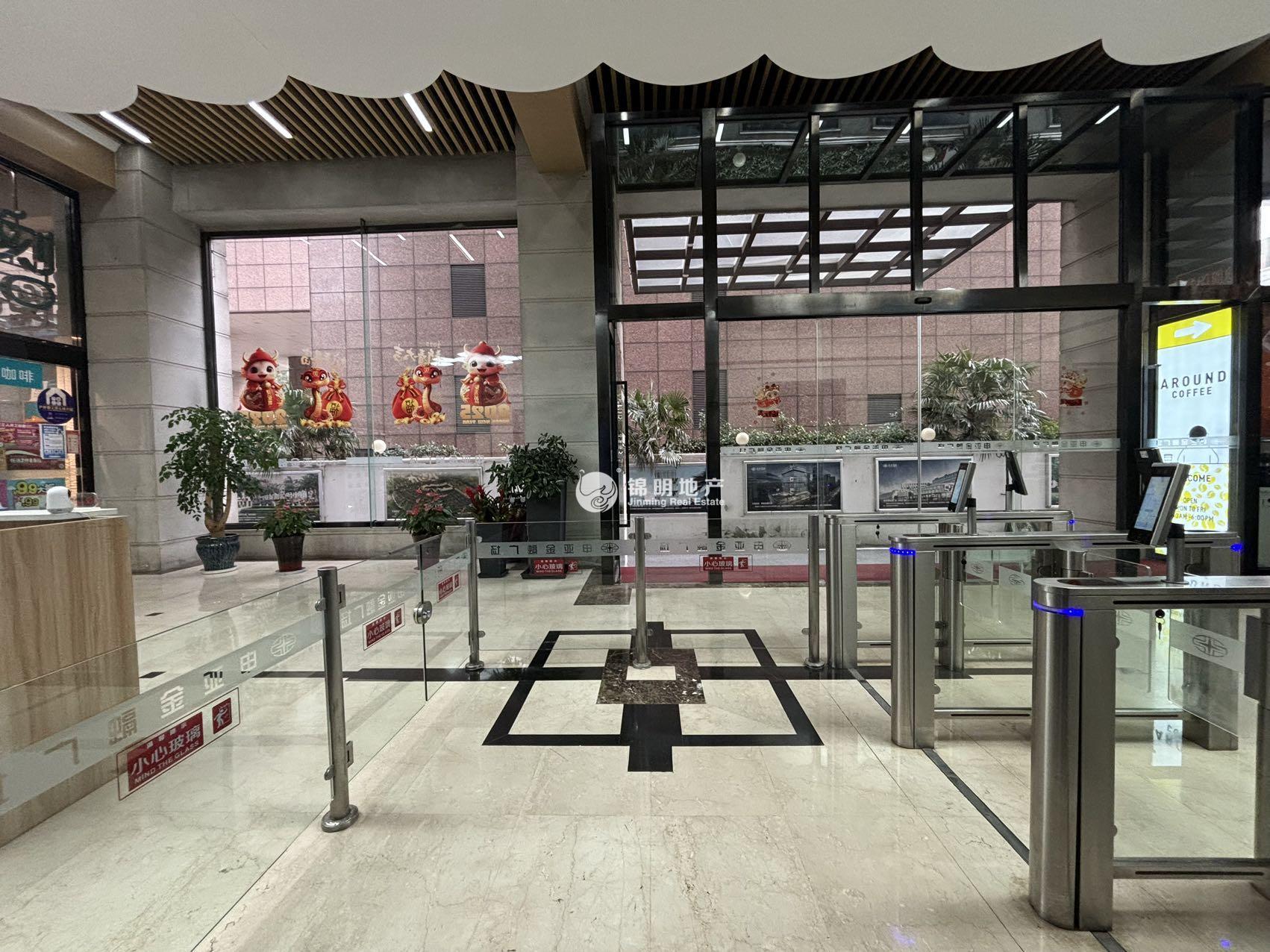 天山申亚金融广场301平米写字楼出租