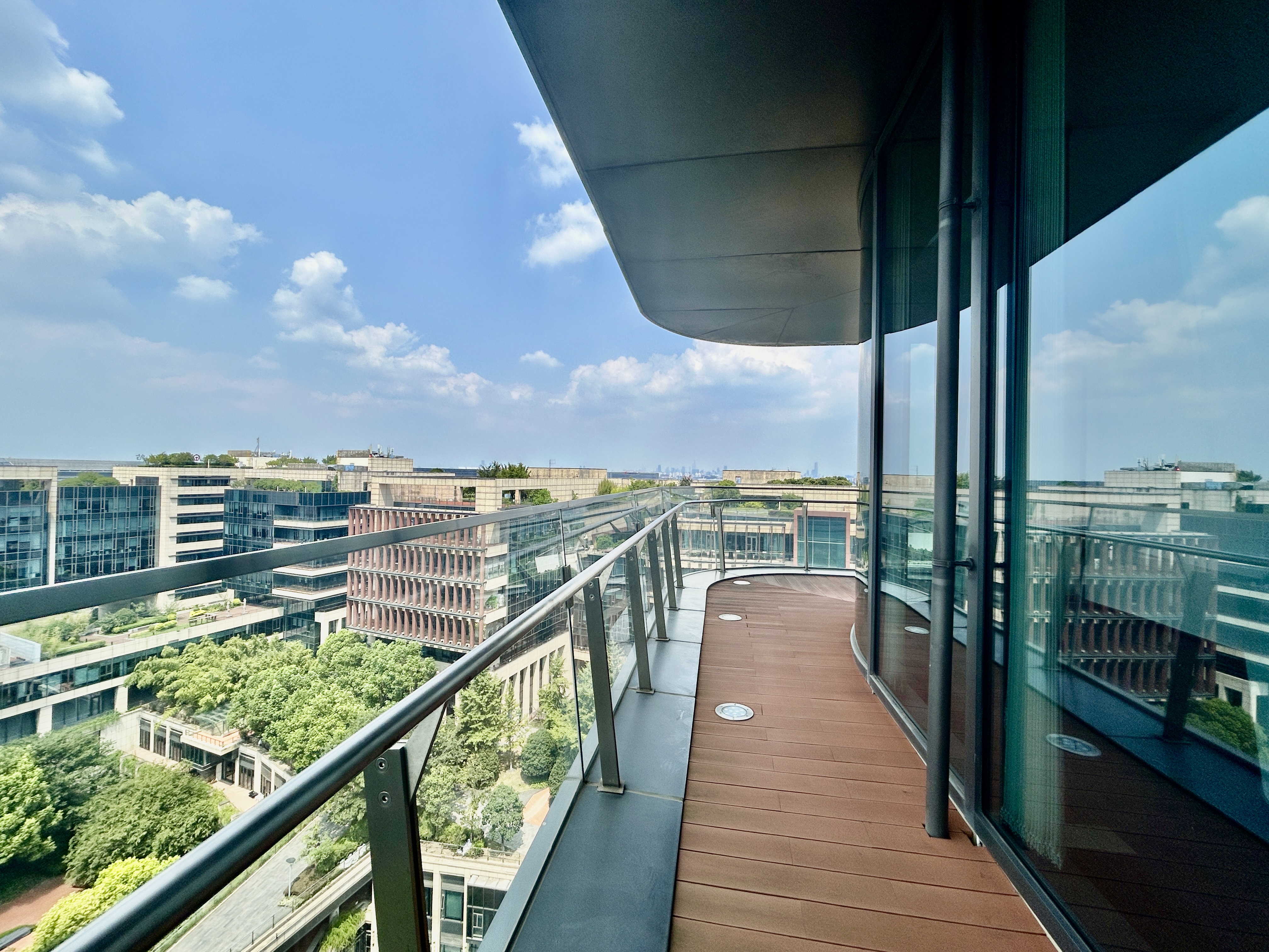 虹桥虹桥绿谷广场2500平米写字楼出租