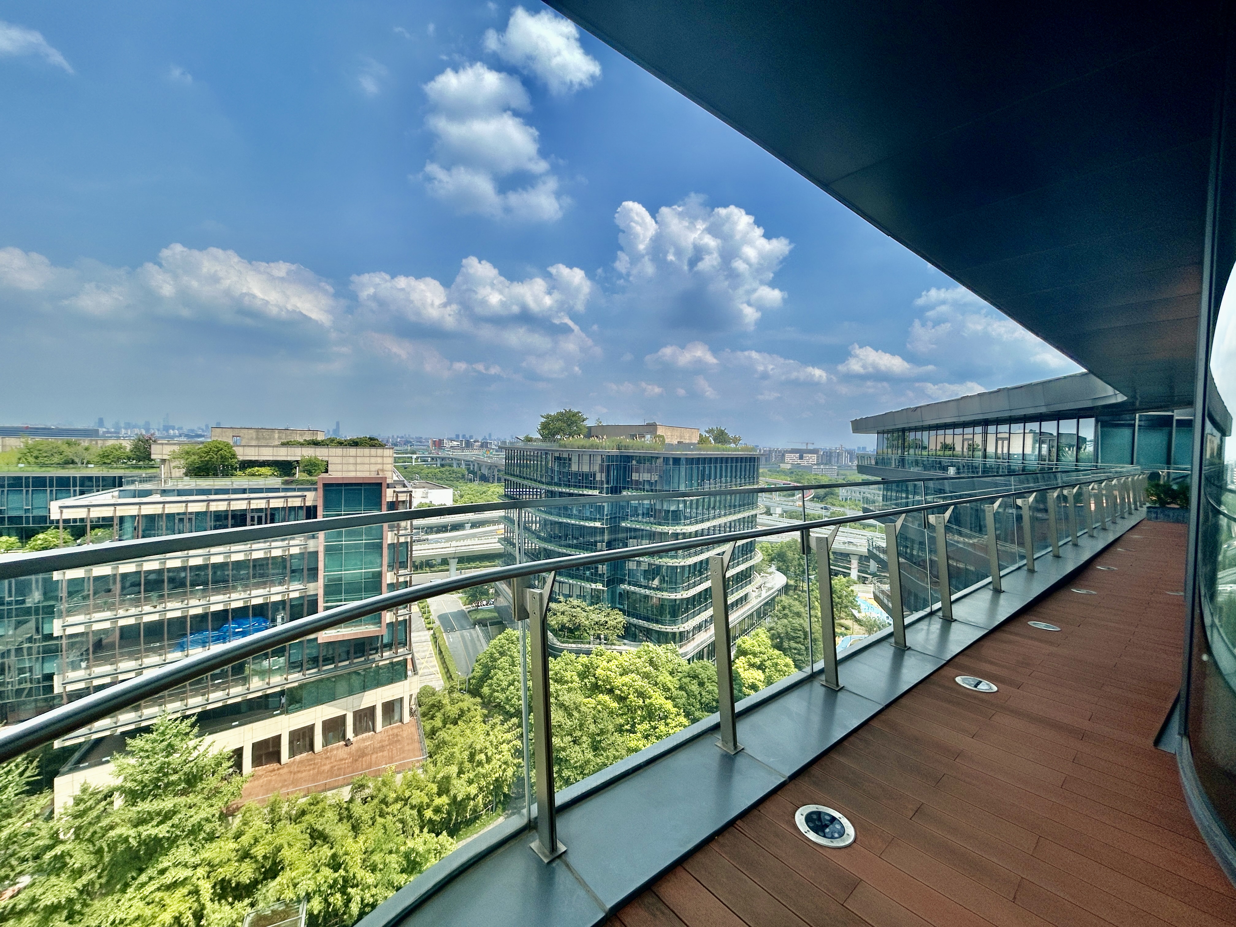 虹桥虹桥绿谷广场2500平米写字楼出租