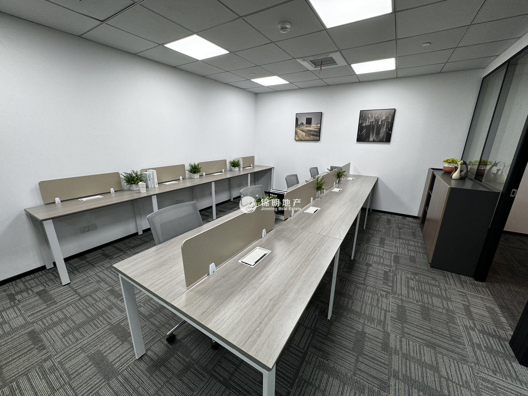 新华路佳都大厦105平米写字楼出租