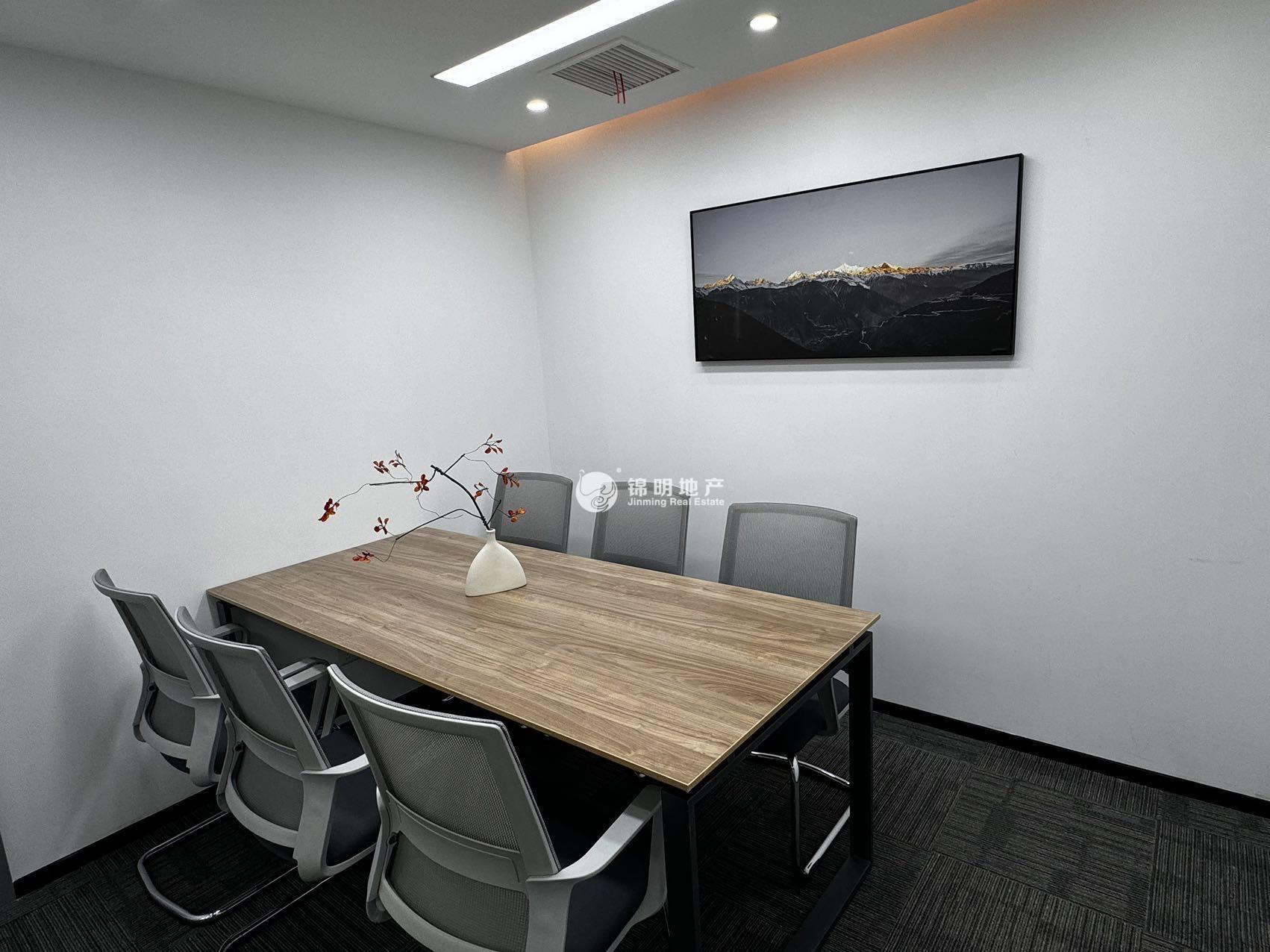 新华路佳都大厦205平米写字楼出租