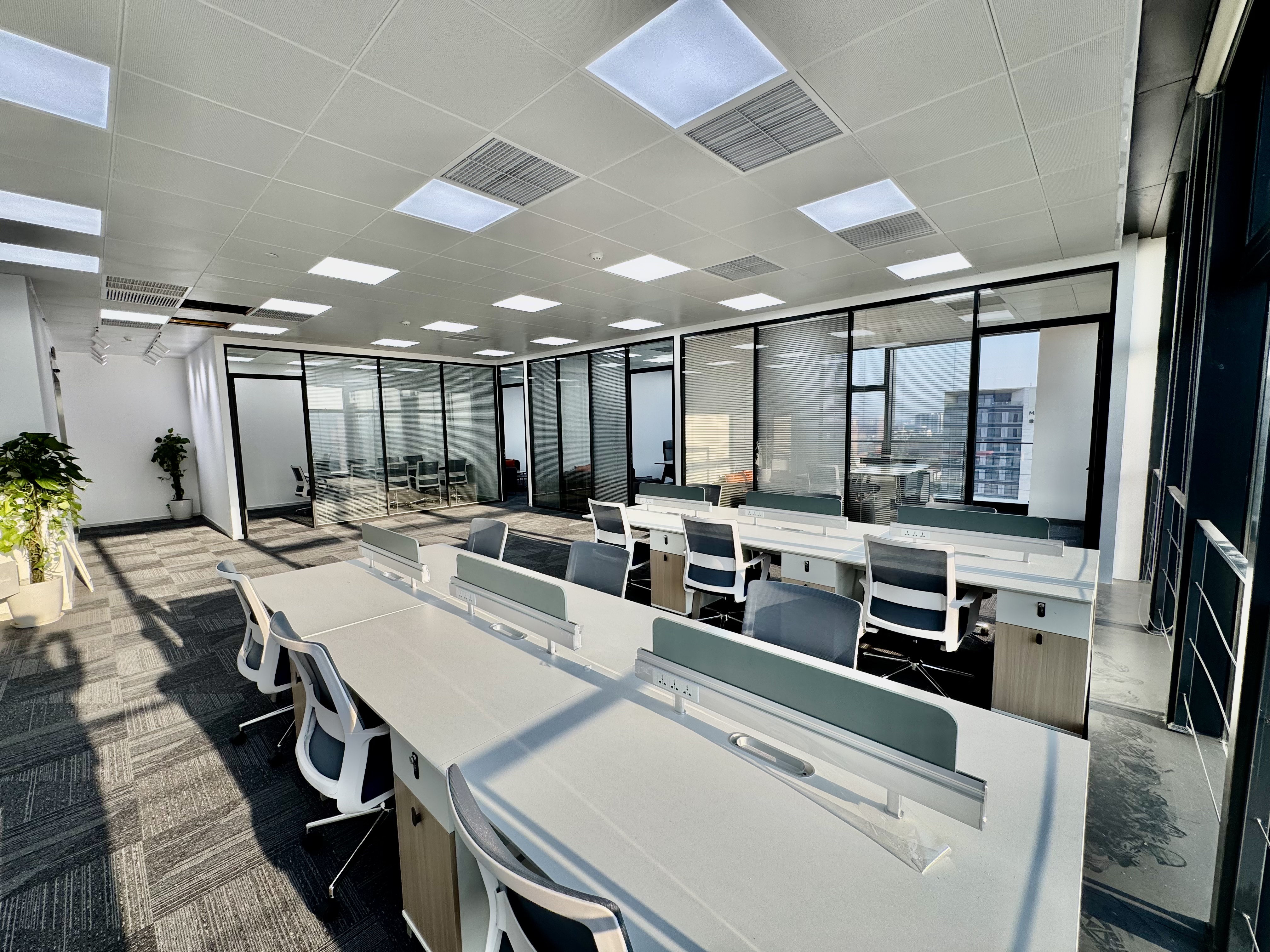 徐泾中建企业天地-西区200平米写字楼出租